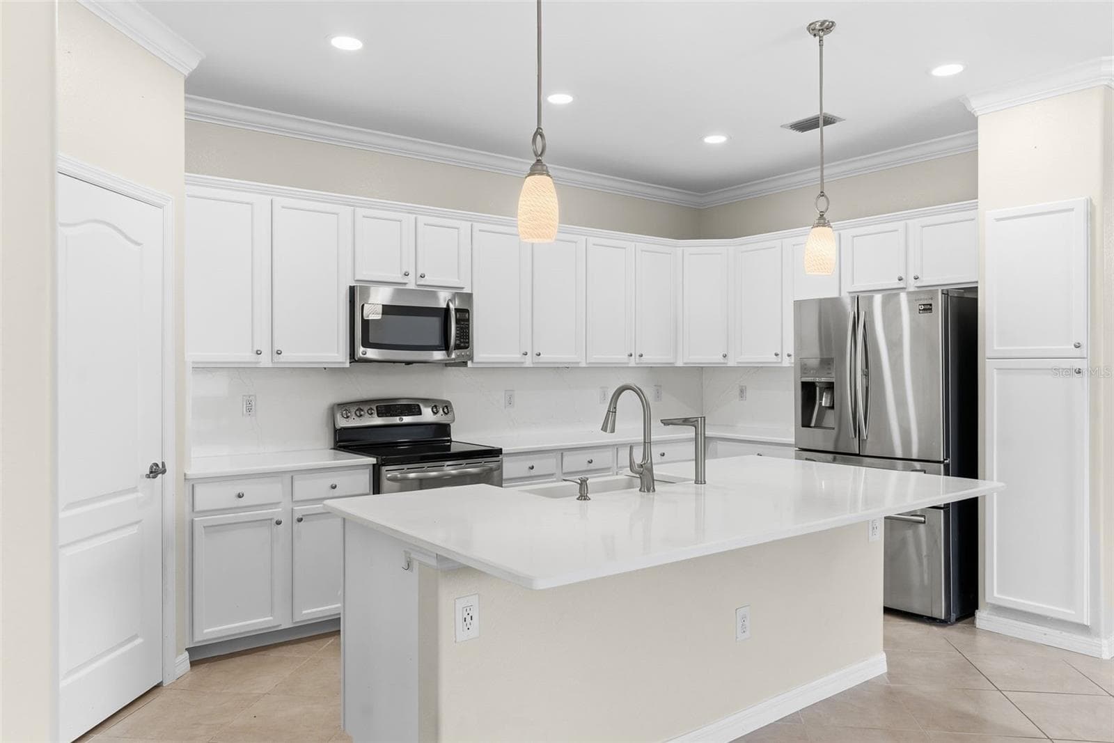 Single Family Residence at 11068 CHERRY LAUREL DR., FORT MYERS, photo 12 of 36