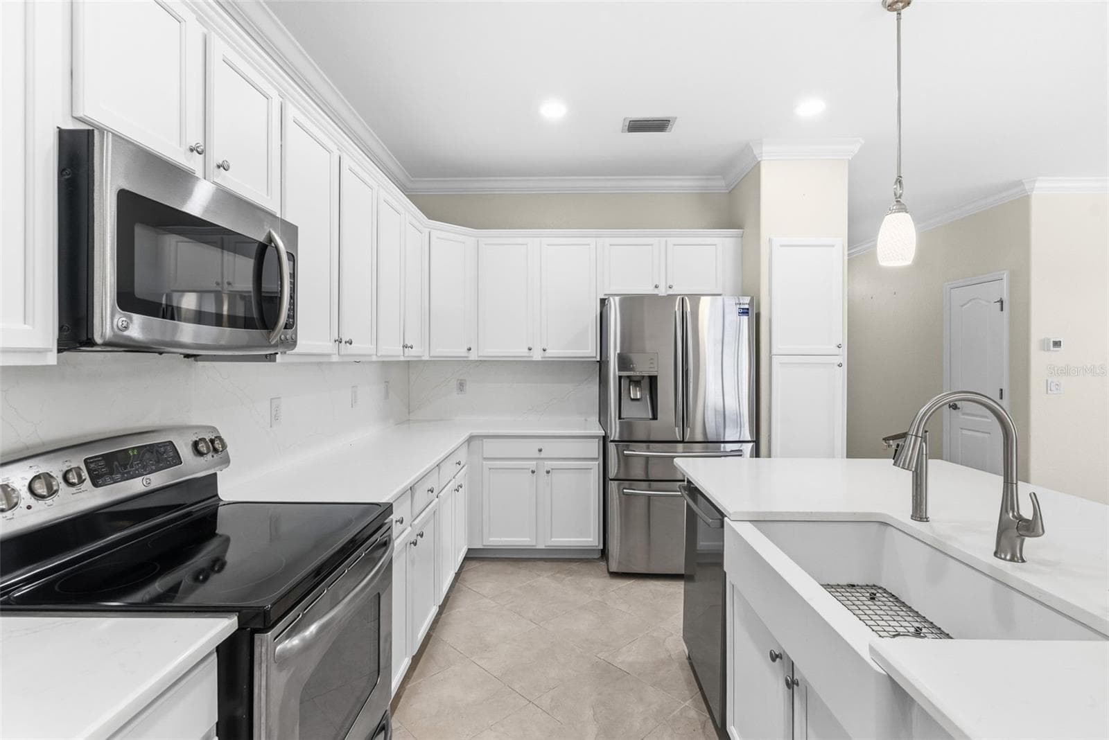 Single Family Residence at 11068 CHERRY LAUREL DR., FORT MYERS, photo 13 of 36