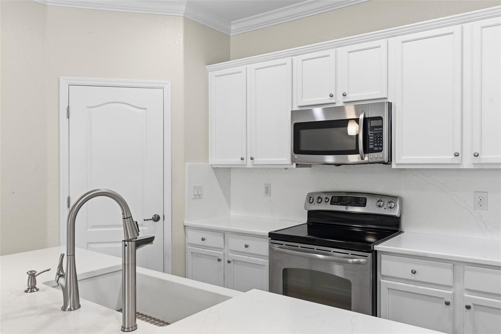 Single Family Residence at 11068 CHERRY LAUREL DR., FORT MYERS, photo 14 of 36