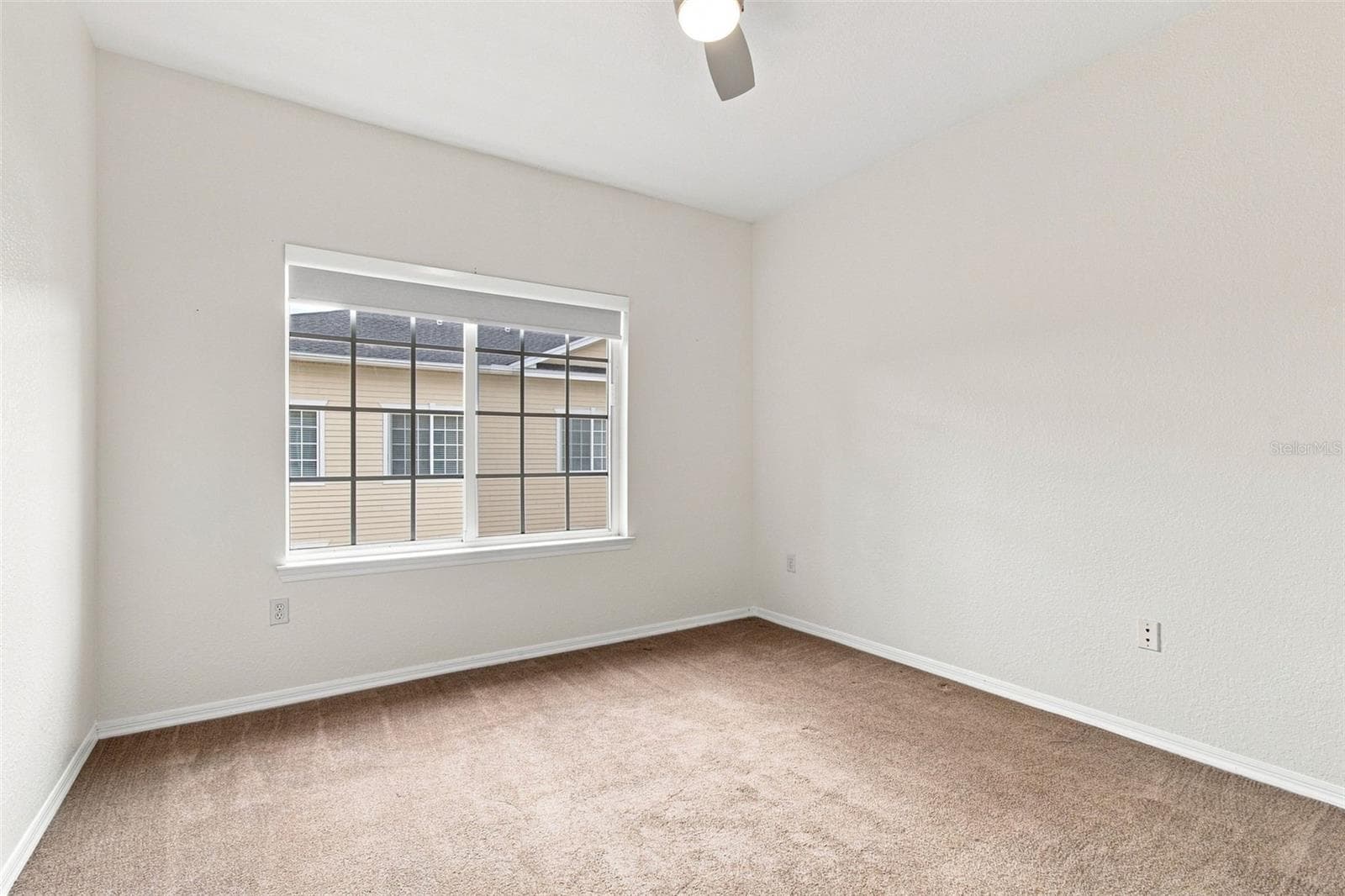 Townhouse at 9801 MEADOW FIELD CIR, TAMPA, photo 27 of 48