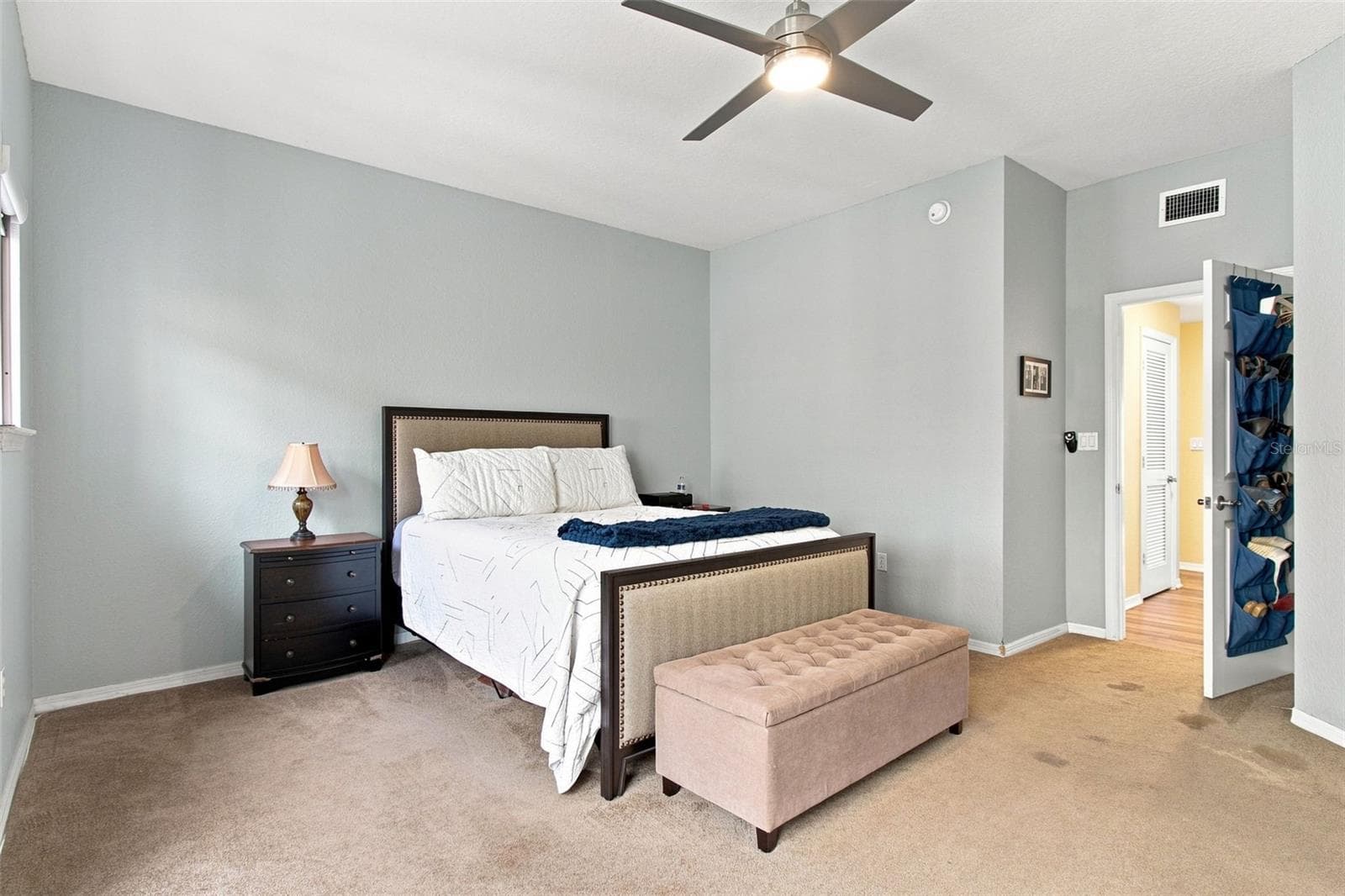 Townhouse at 9801 MEADOW FIELD CIR, TAMPA, photo 33 of 48