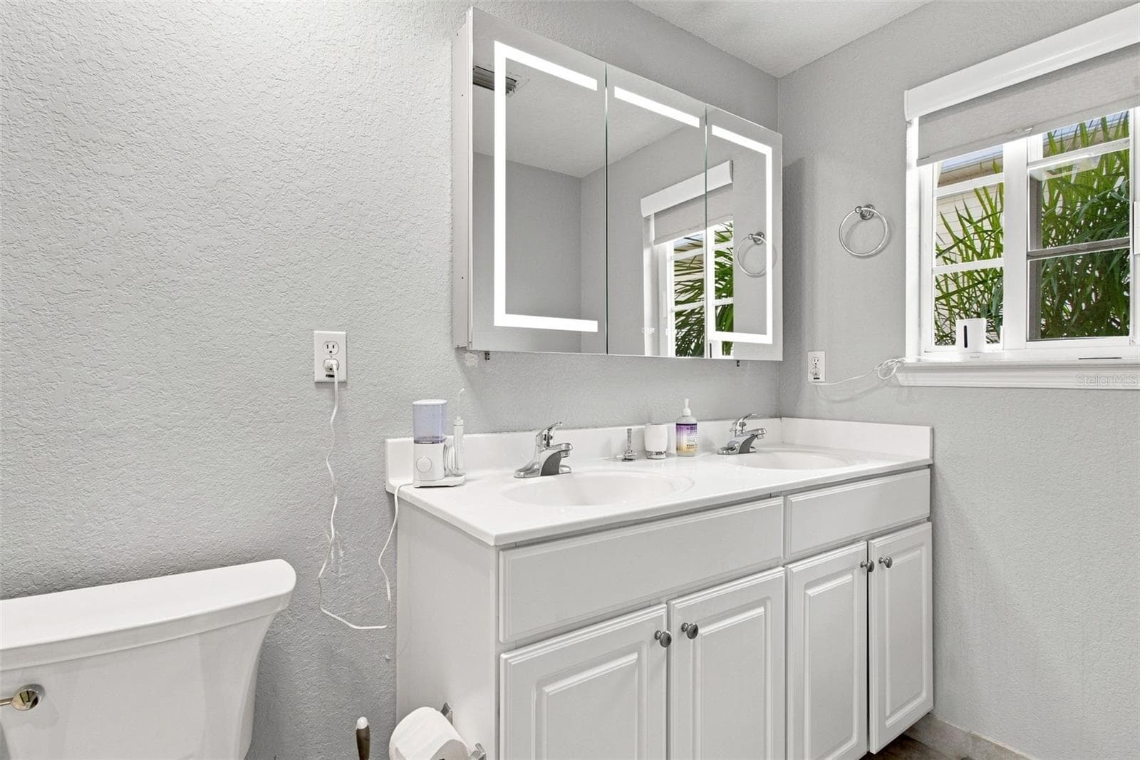 Townhouse at 9801 MEADOW FIELD CIR, TAMPA, photo 34 of 48