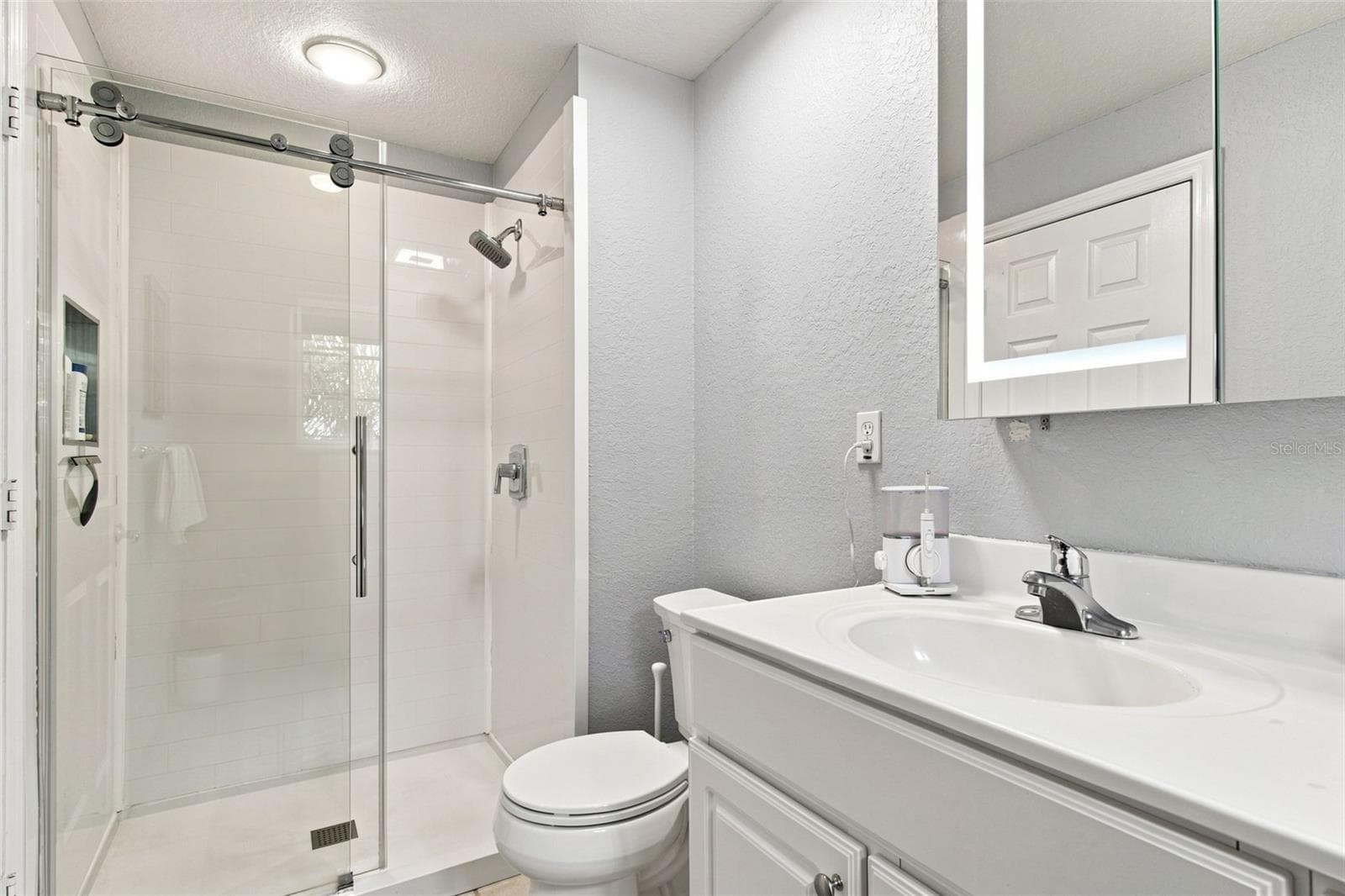 Townhouse at 9801 MEADOW FIELD CIR, TAMPA, photo 35 of 48