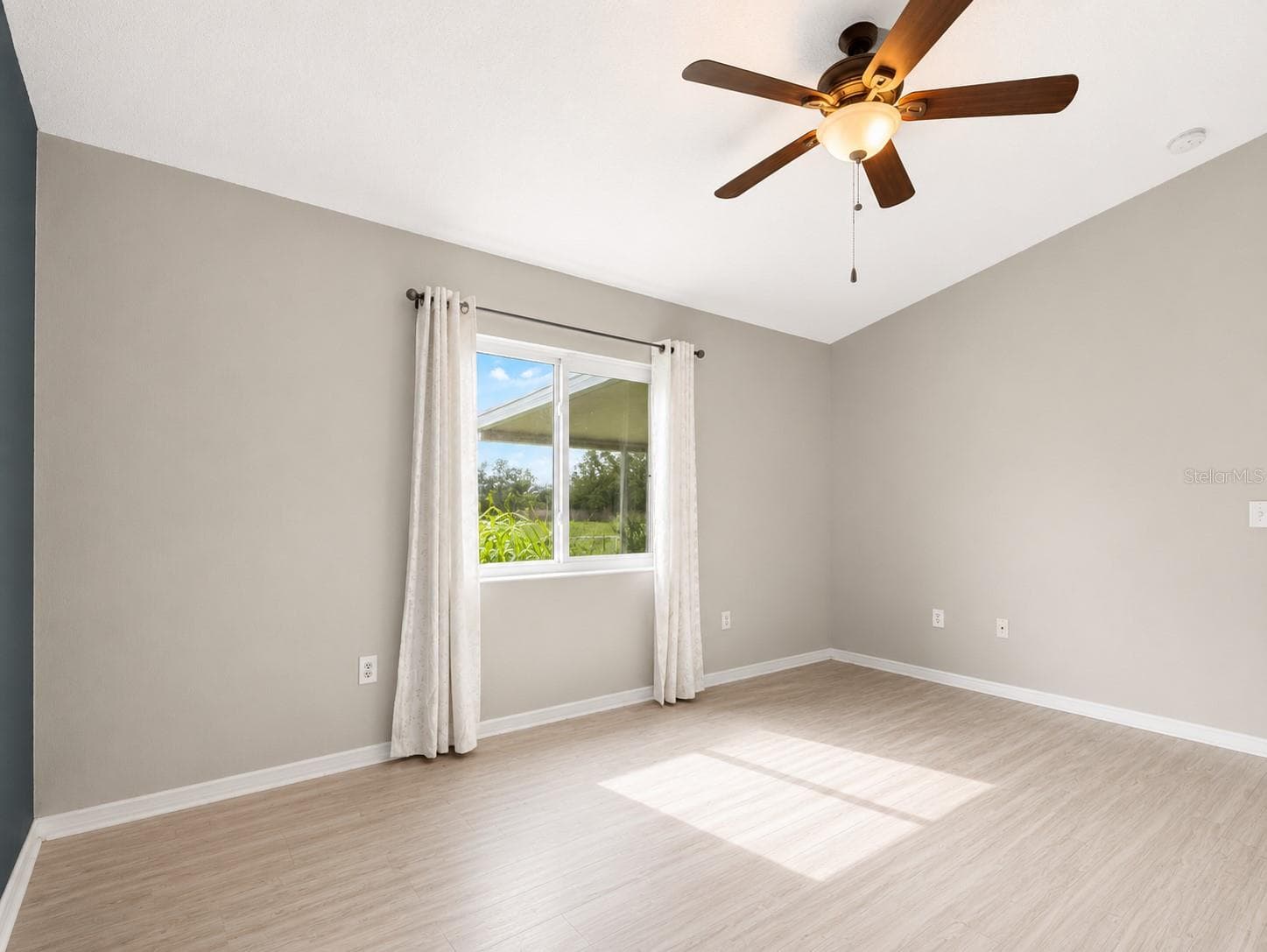 Single Family Residence at 3012 SUMMER HOUSE DR, VALRICO, photo 12 of 42