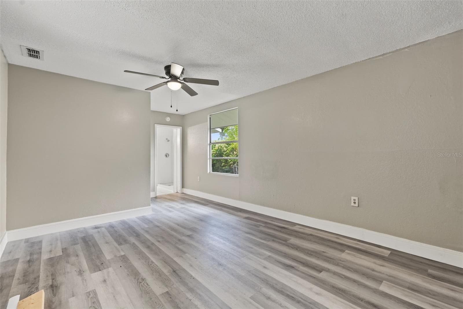 Single Family Residence at 6317 N CENTRAL AVE, TAMPA, photo 5 of 39