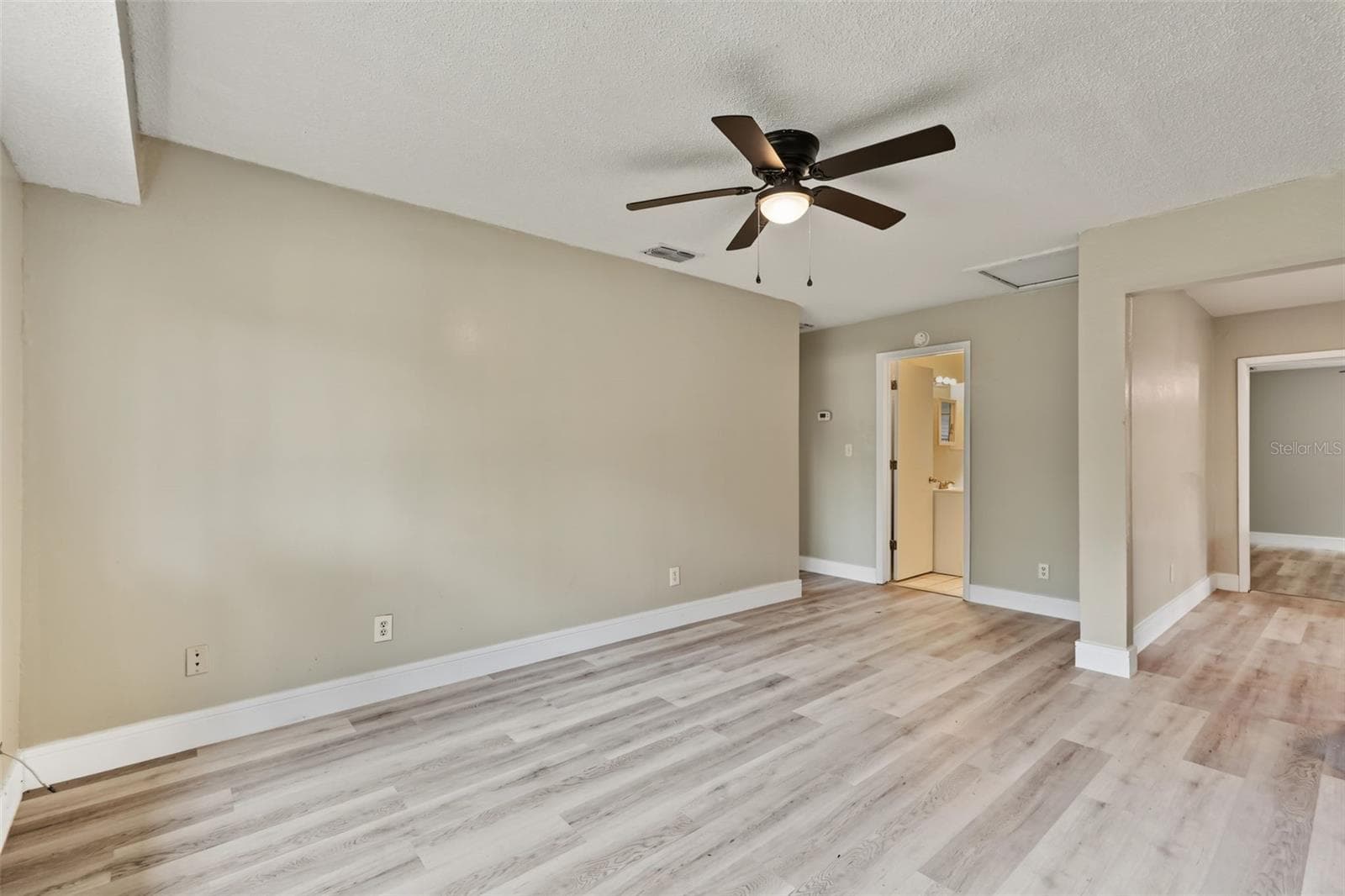 Single Family Residence at 6317 N CENTRAL AVE, TAMPA, photo 11 of 39