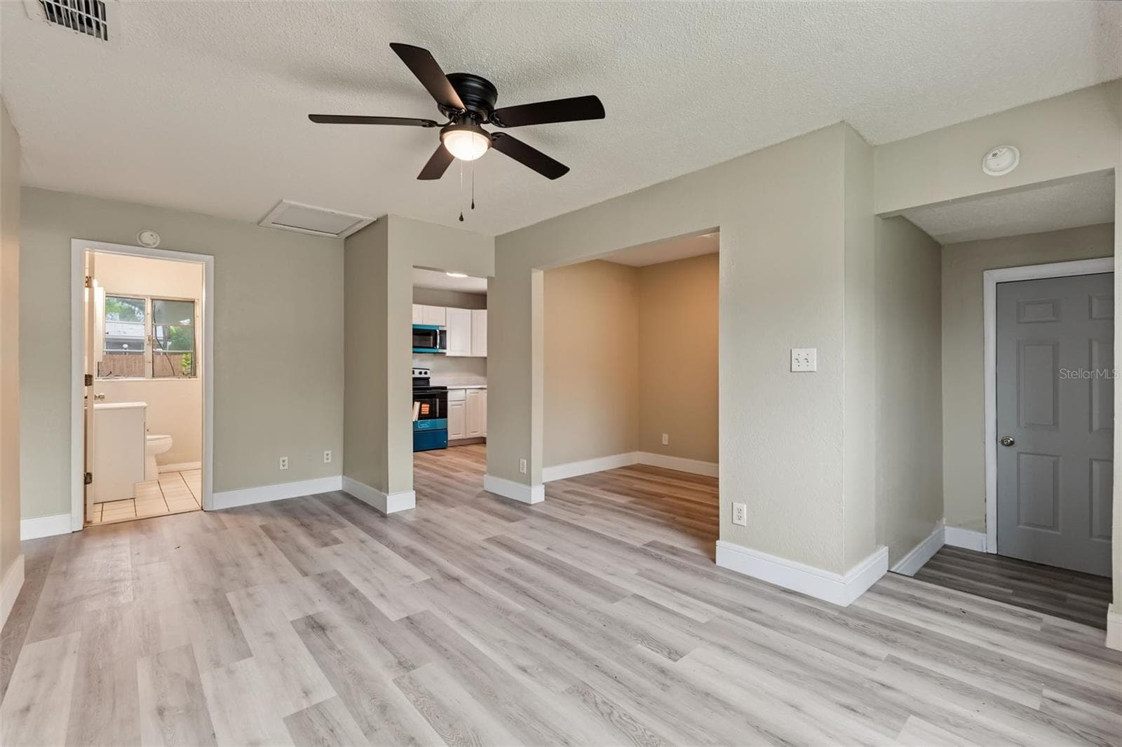 Single Family Residence at 6317 N CENTRAL AVE, TAMPA, photo 12 of 39