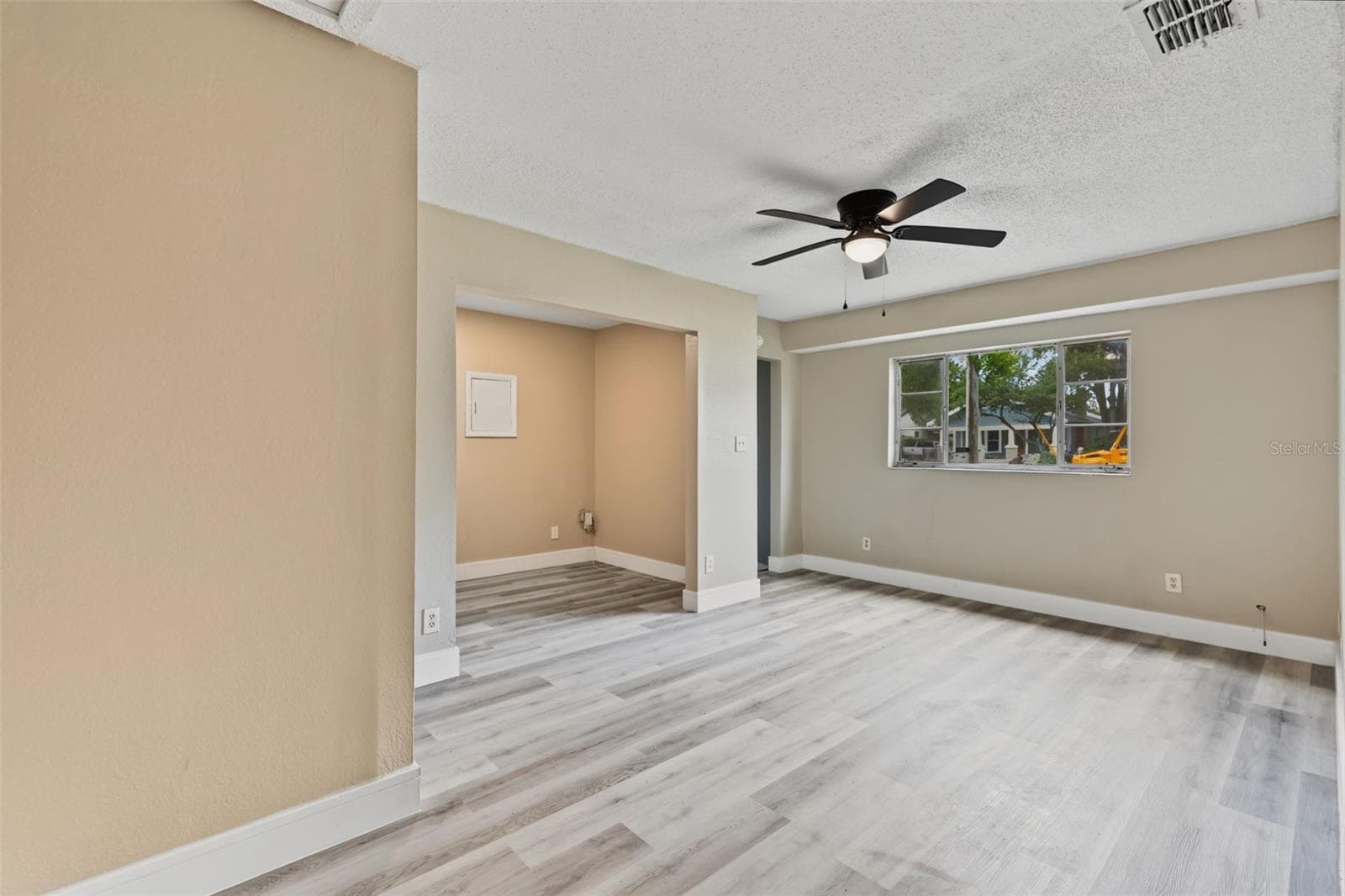 Single Family Residence at 6317 N CENTRAL AVE, TAMPA, photo 13 of 39