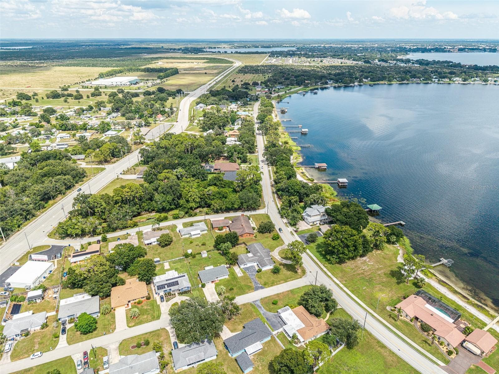 Single Family Residence at 3510 LAKEVIEW DR, SEBRING, photo 24 of 36