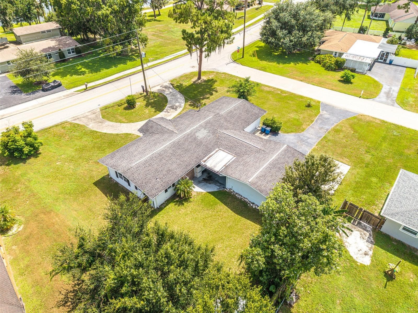 Single Family Residence at 3510 LAKEVIEW DR, SEBRING, photo 30 of 36