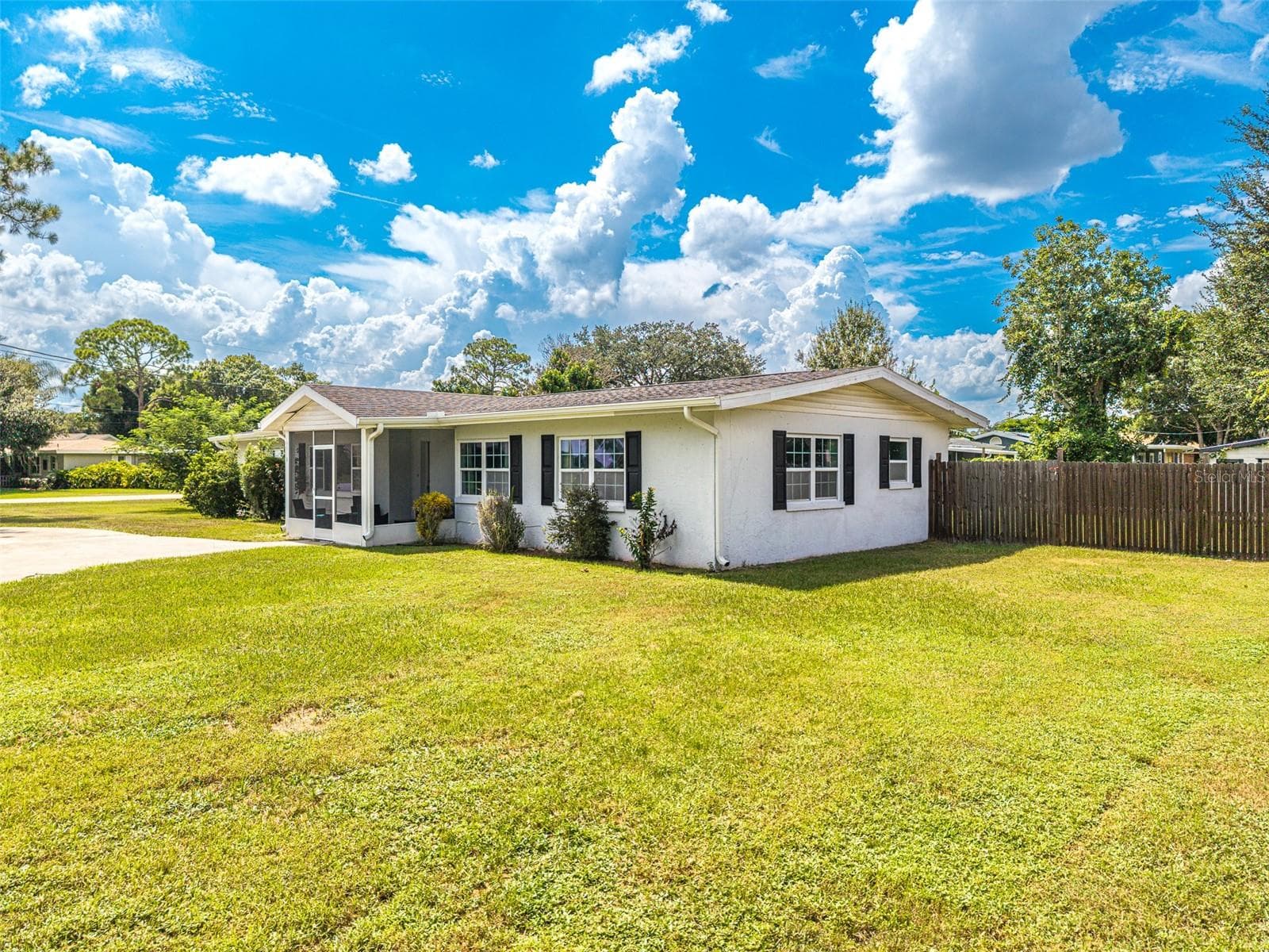 Single Family Residence at 3510 LAKEVIEW DR, SEBRING, photo 33 of 36