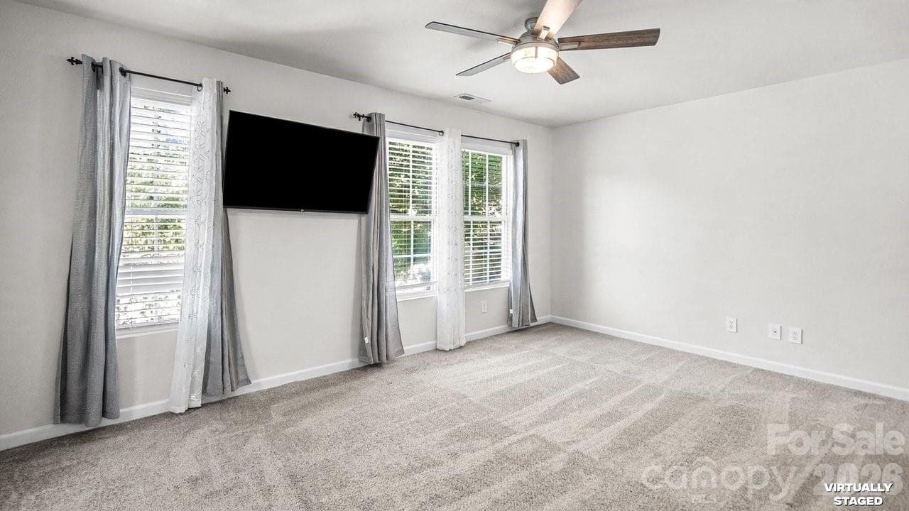 Single Family Residence at 935 Torsion Lane, Clover, photo 16 of 31