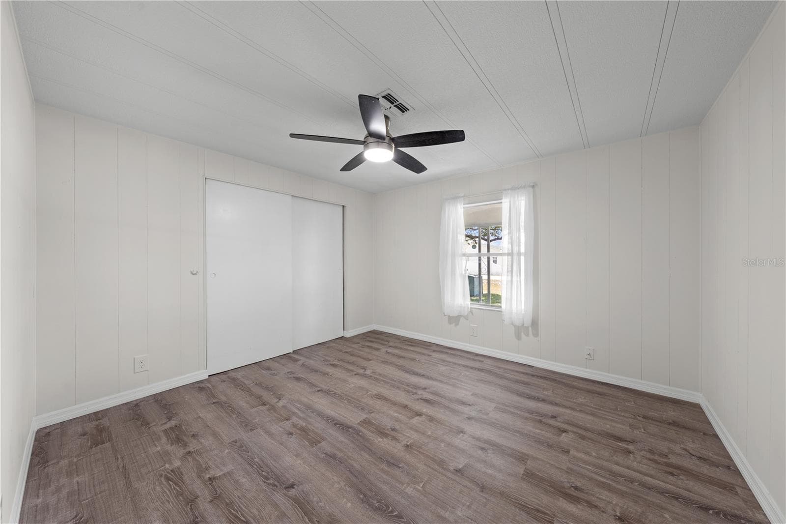 Bedroom 2. Light, bright and airy! - 5601 LAKE LIZZIE DR, ST CLOUD