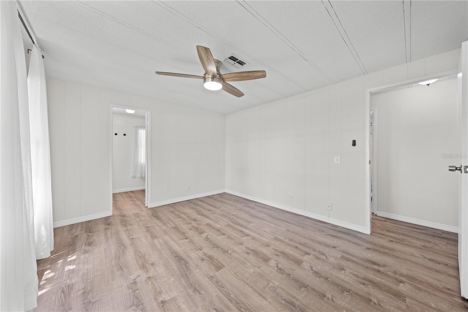 Primary bedroom - 5601 LAKE LIZZIE DR, ST CLOUD