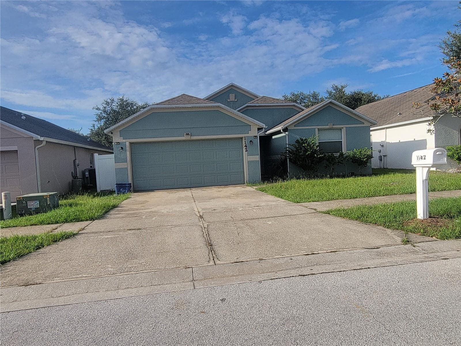 1142 BLUEGRASS DR