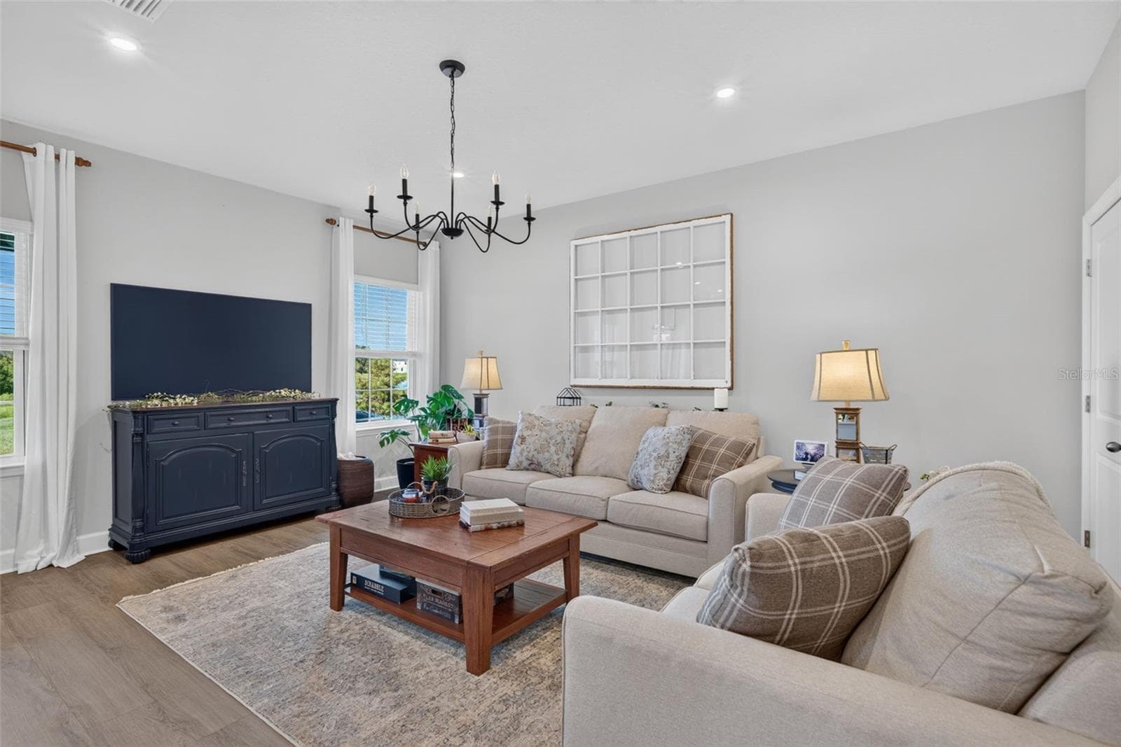 Single Family Residence at 14076 CRIMSON AVE, LAKEWOOD RANCH, photo 4 of 50