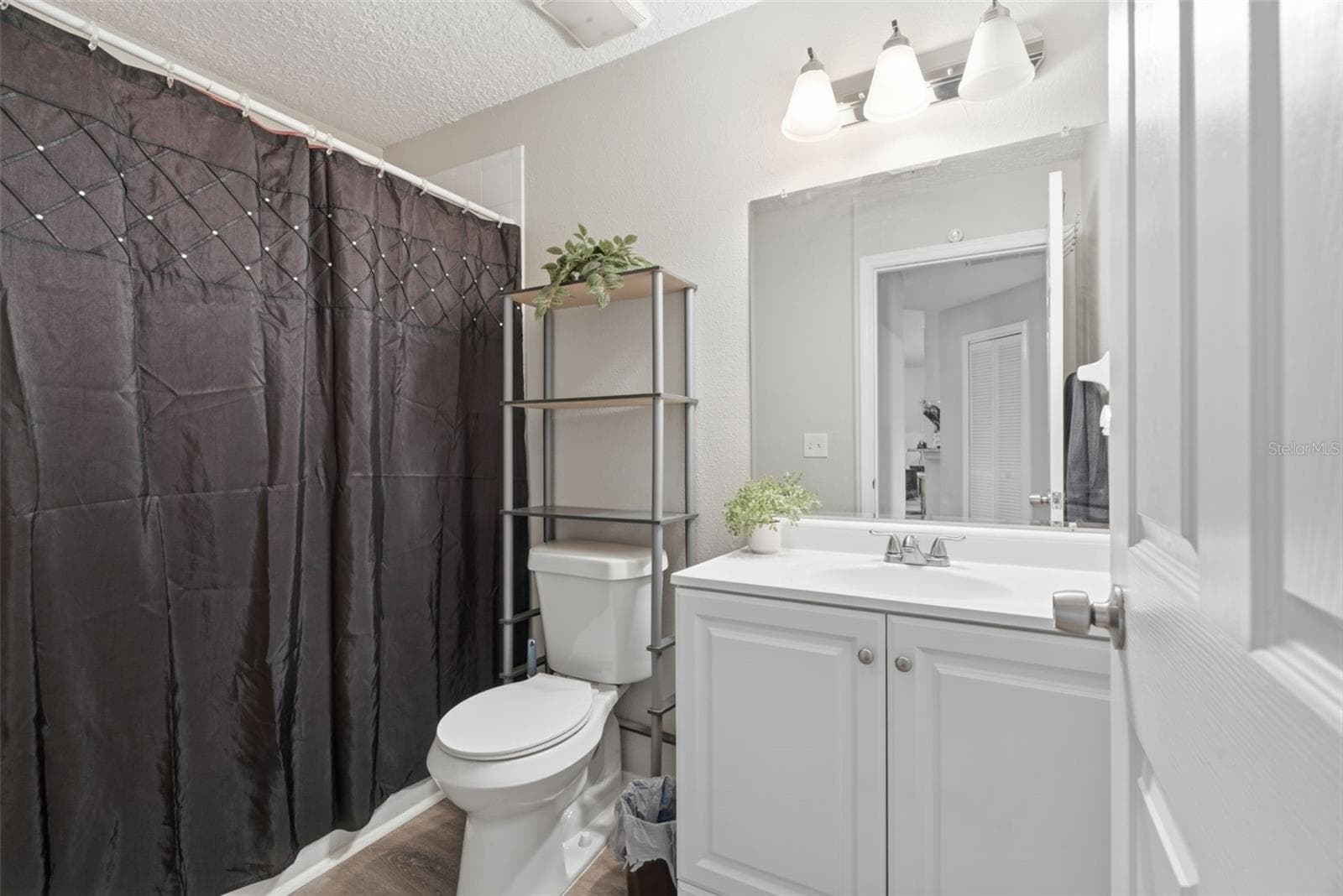 Single Family Residence at 3203 DELEUIL AVE, TAMPA, photo 15 of 30