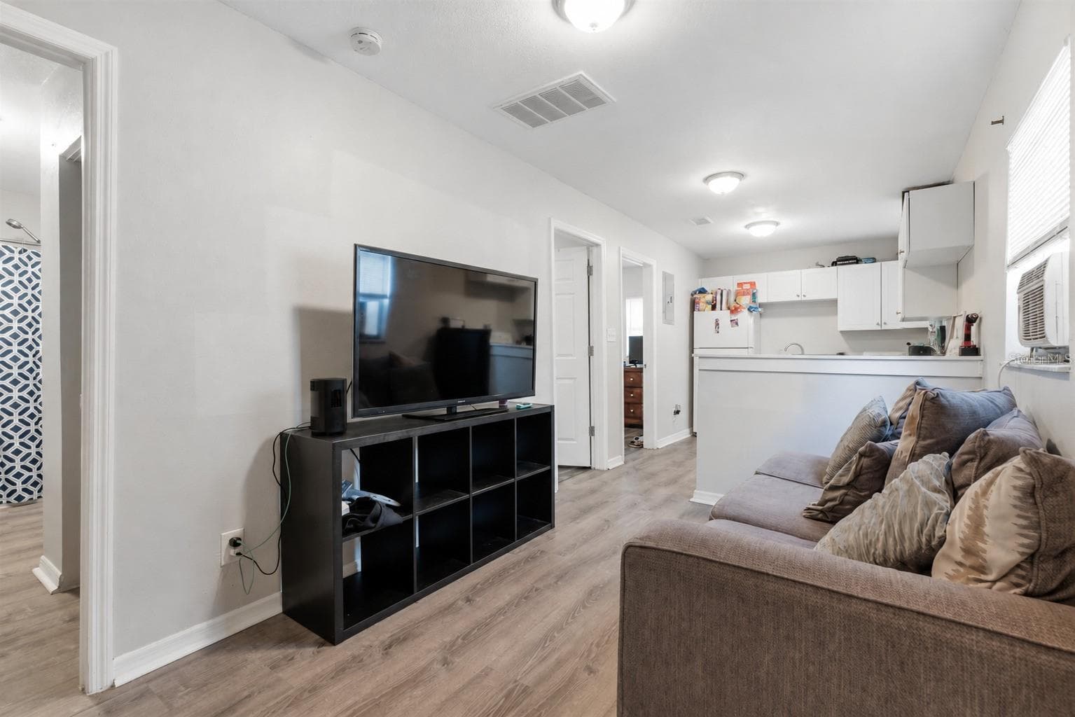 Single Family Residence at 3203 DELEUIL AVE, TAMPA, photo 21 of 30