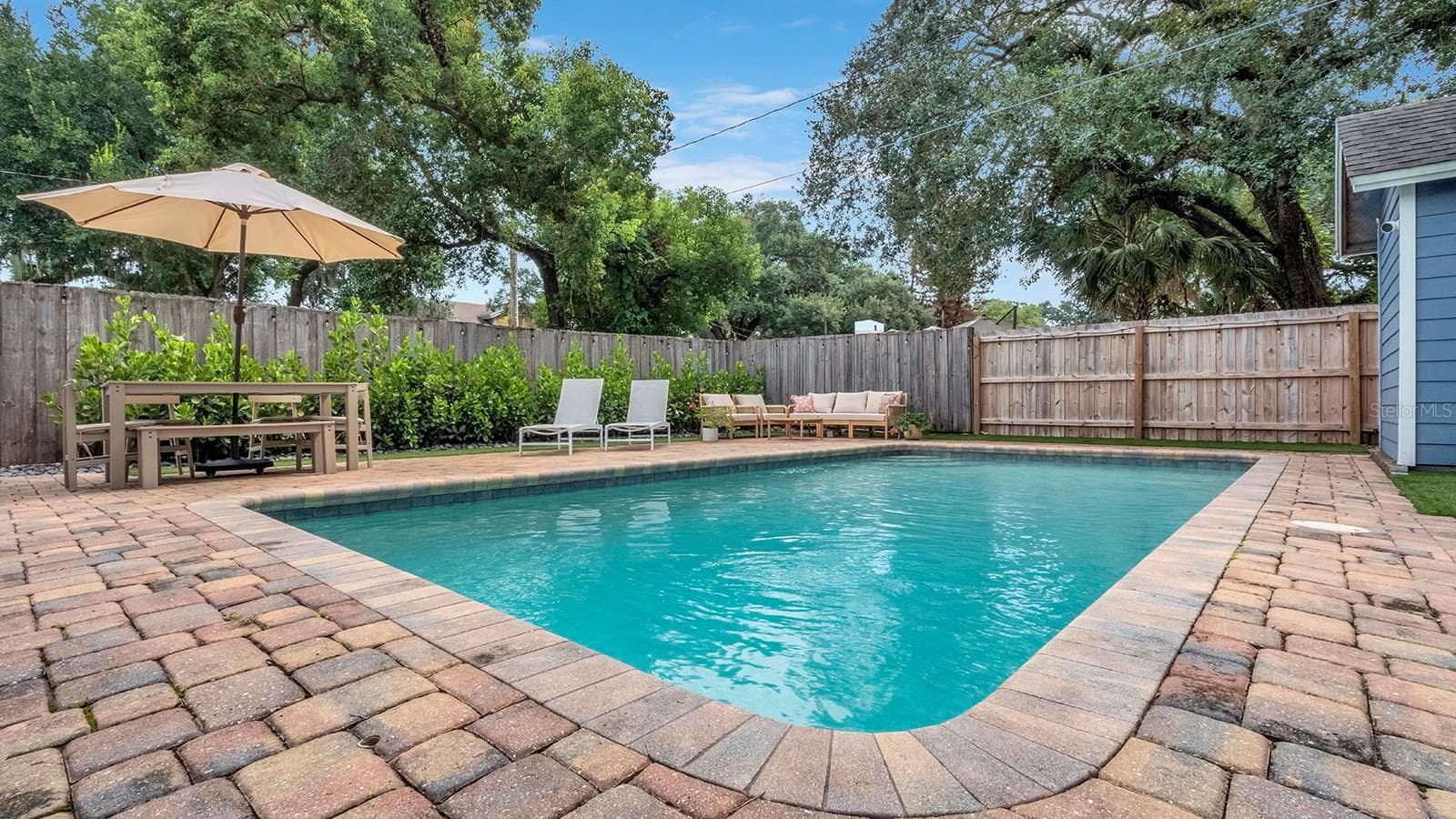 Single Family Residence at 1819 LAKE SUE DR, ORLANDO, photo 32 of 36