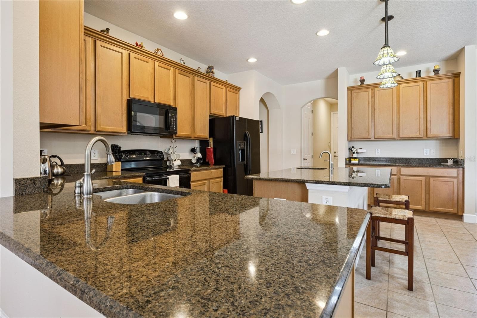 Single Family Residence at 2040 HAWKS LANDING DR, ORLANDO, photo 10 of 65