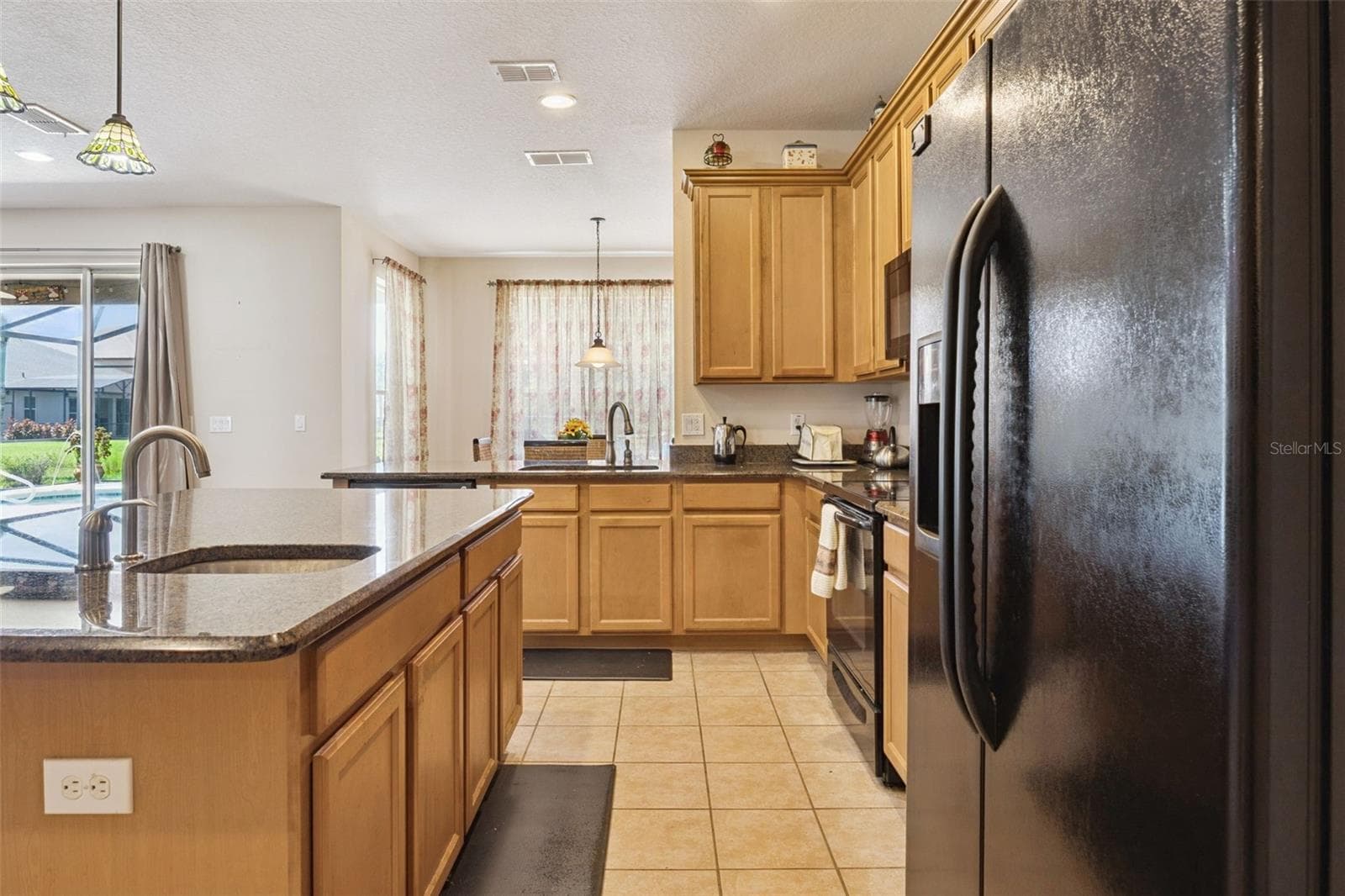 Single Family Residence at 2040 HAWKS LANDING DR, ORLANDO, photo 11 of 65