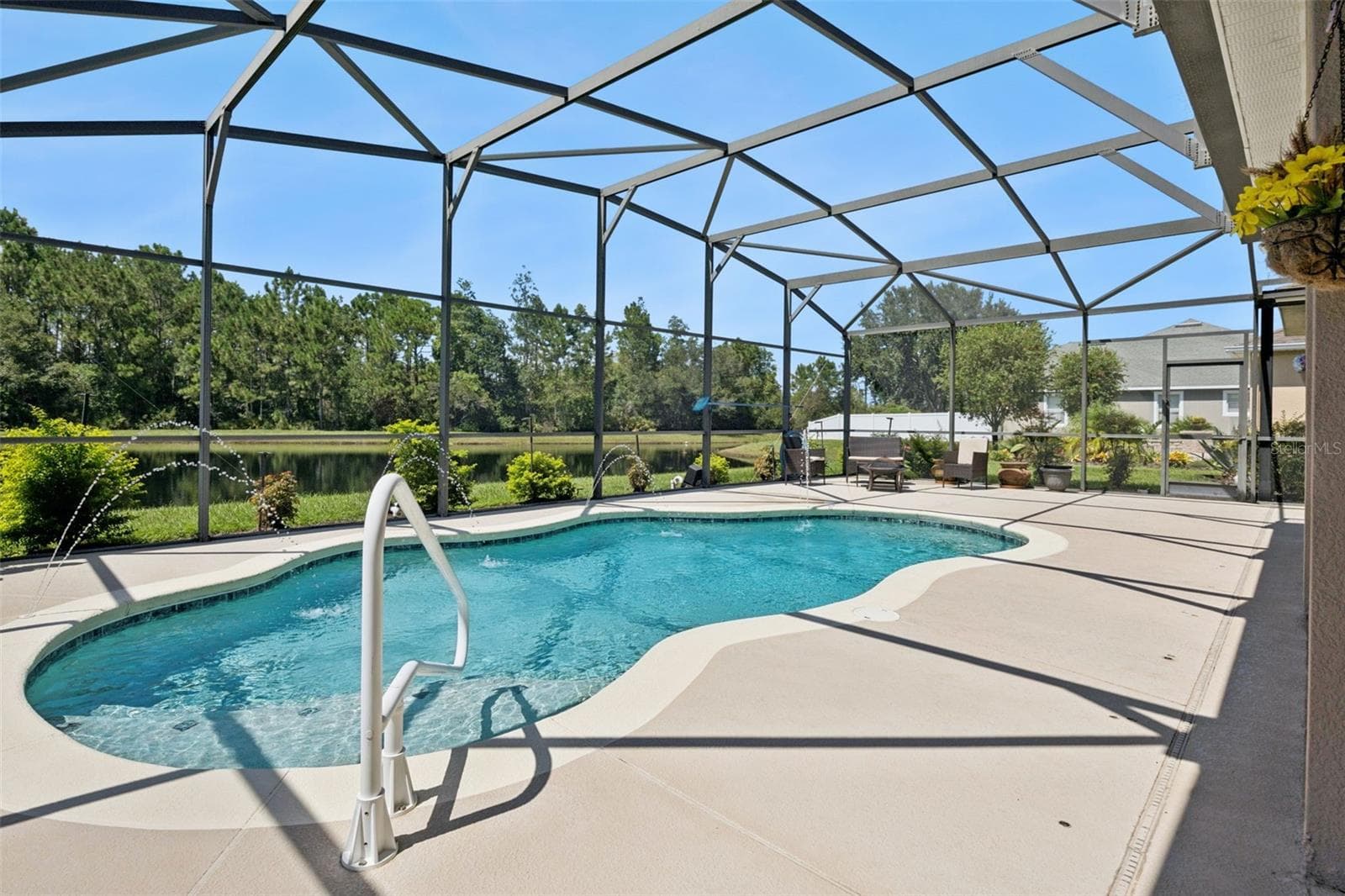 Single Family Residence at 2040 HAWKS LANDING DR, ORLANDO, photo 39 of 65
