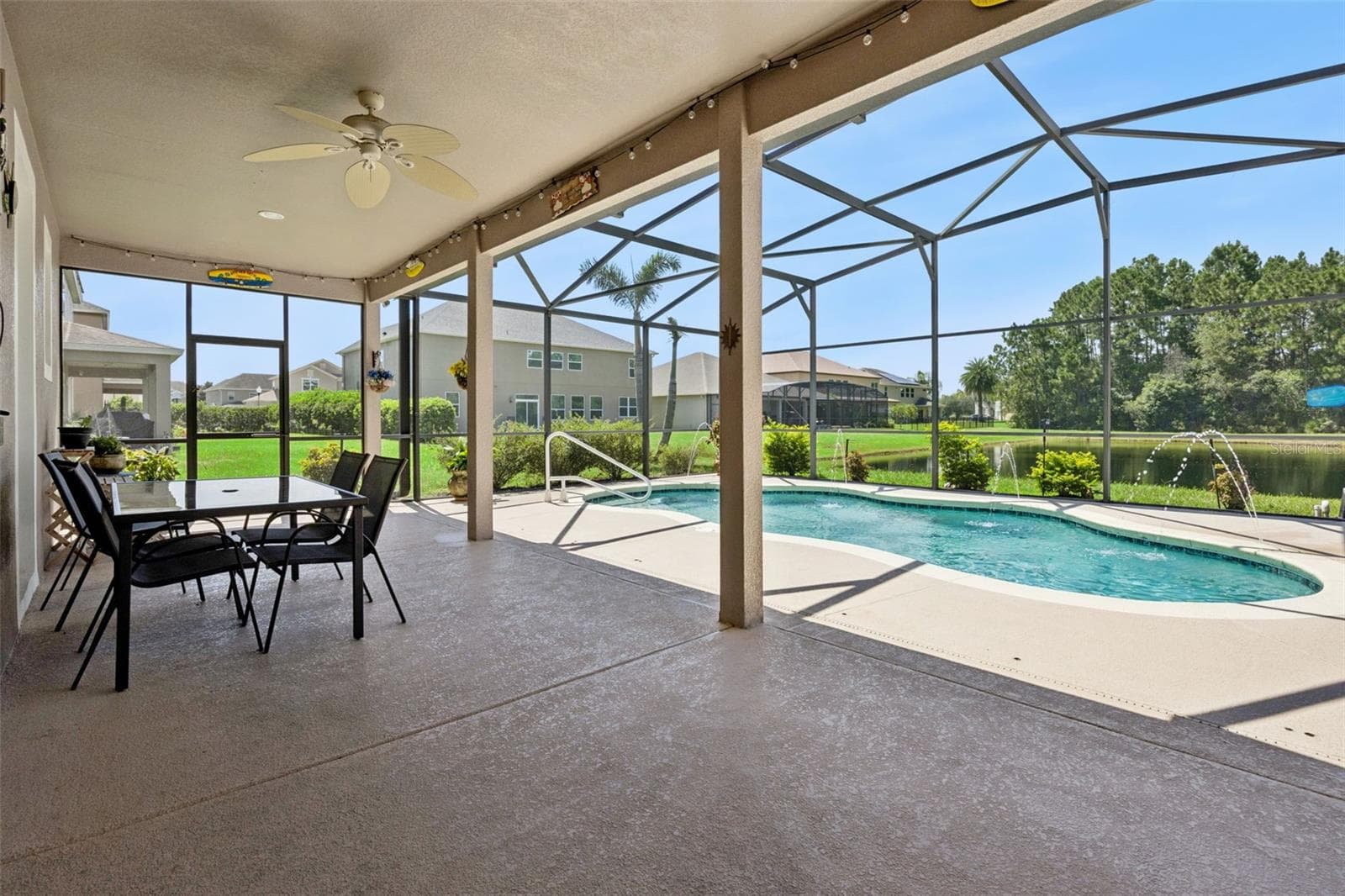 Single Family Residence at 2040 HAWKS LANDING DR, ORLANDO, photo 41 of 65