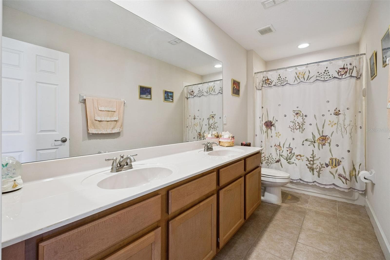 Single Family Residence at 2040 HAWKS LANDING DR, ORLANDO, photo 47 of 65