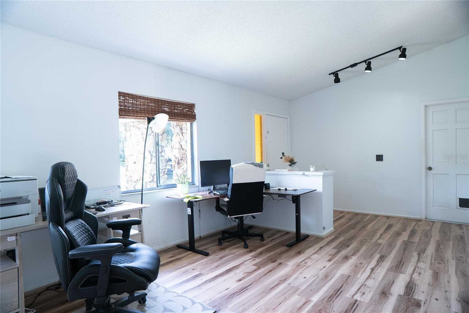 Home Office Space Upon Entry - 304 SHADOW OAK DR, CASSELBERRY