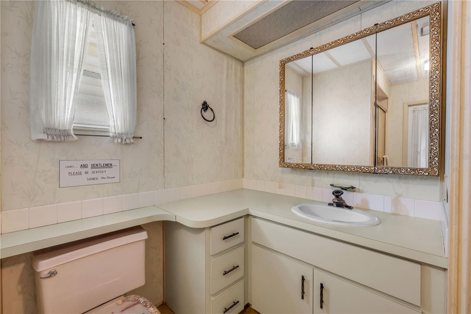 Manufactured Home at 215 GARY AVE, OAK HILL, photo 18 of 29
