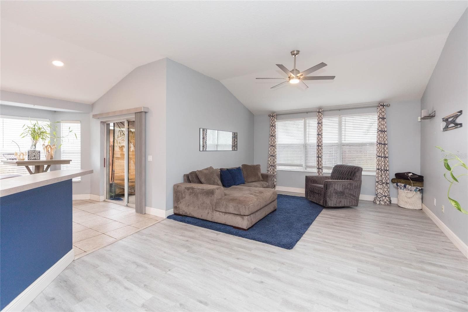 Single Family Residence at 11706 PURE PEBBLE DR, RIVERVIEW, photo 16 of 36