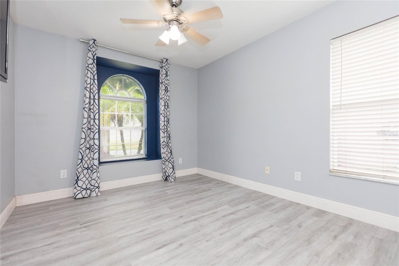 Single Family Residence at 11706 PURE PEBBLE DR, RIVERVIEW, photo 28 of 36