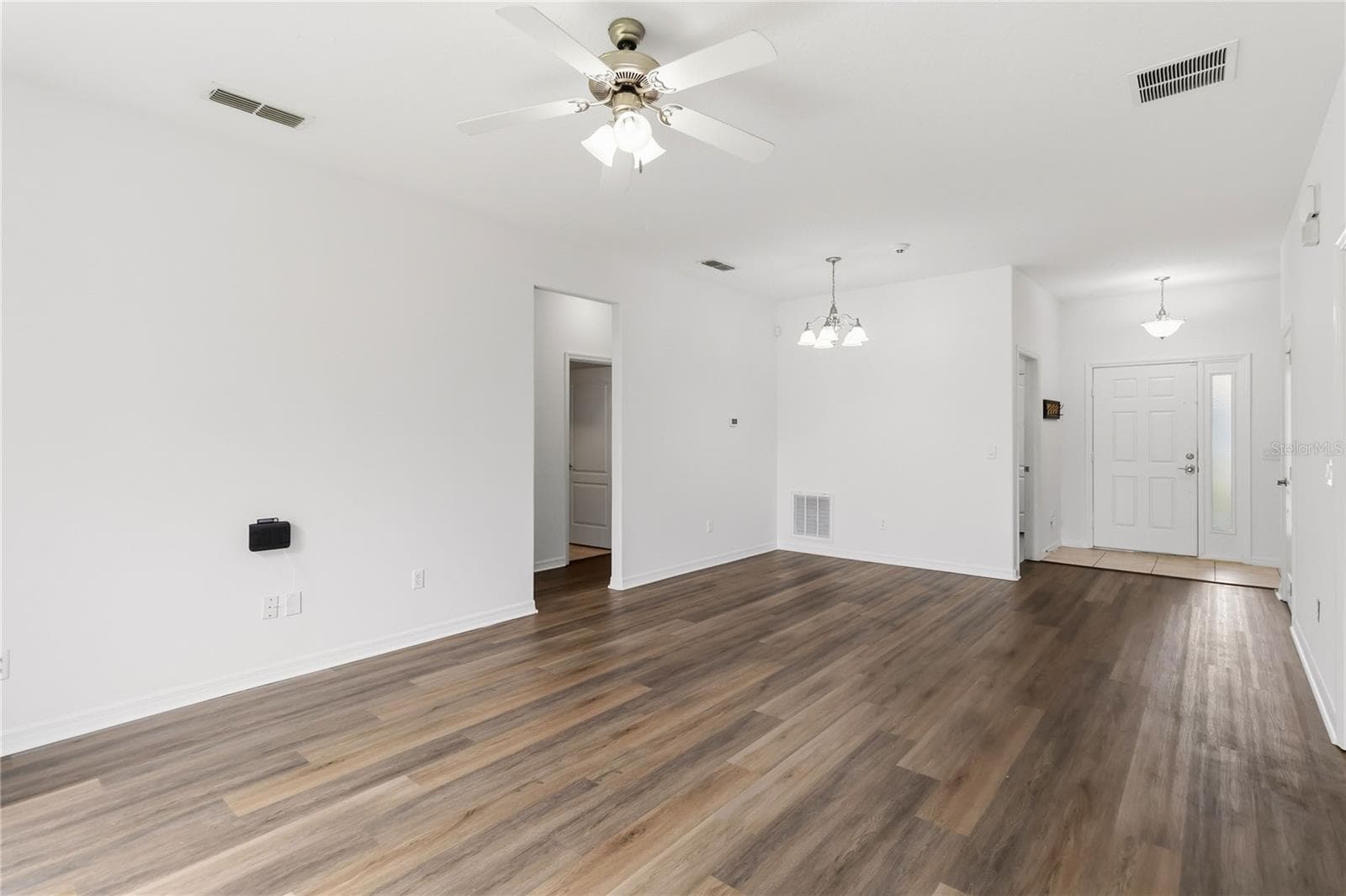 Single Family Residence at 2628 BALFORN TOWER WAY, WINTER GARDEN, photo 6 of 44