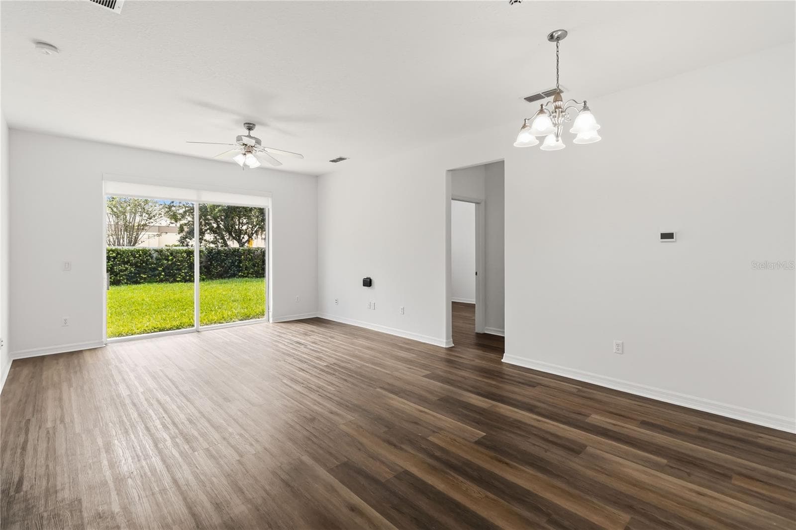 Single Family Residence at 2628 BALFORN TOWER WAY, WINTER GARDEN, photo 9 of 44