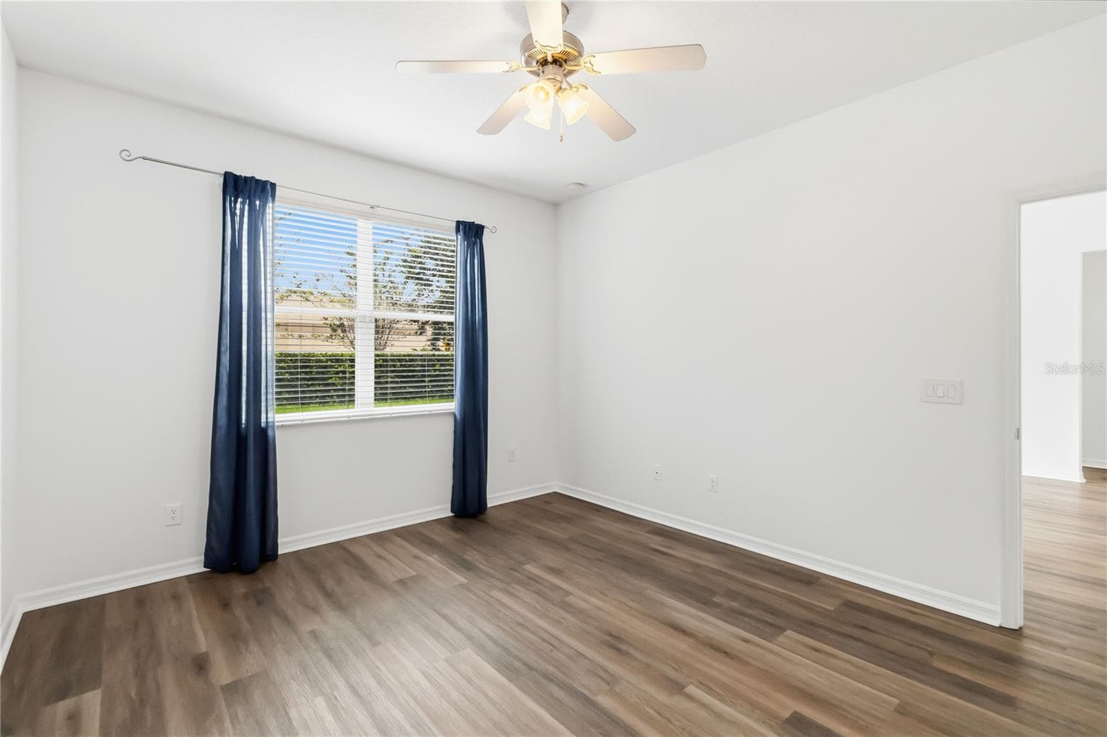 Single Family Residence at 2628 BALFORN TOWER WAY, WINTER GARDEN, photo 11 of 44
