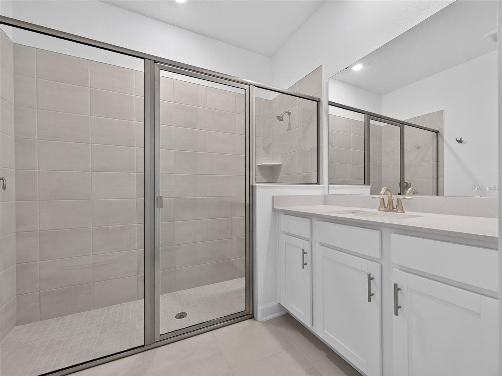 Single Family Residence at 1283 DORA PARC LN, MOUNT DORA, photo 6 of 18