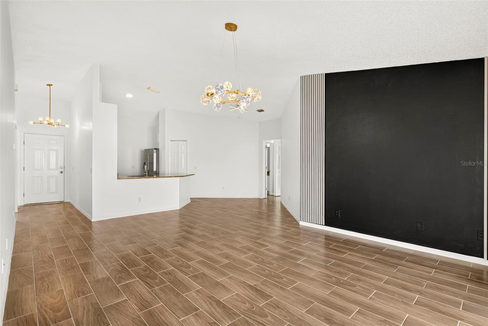 Single Family Residence at 12826 LONGCREST DR, RIVERVIEW, photo 10 of 57