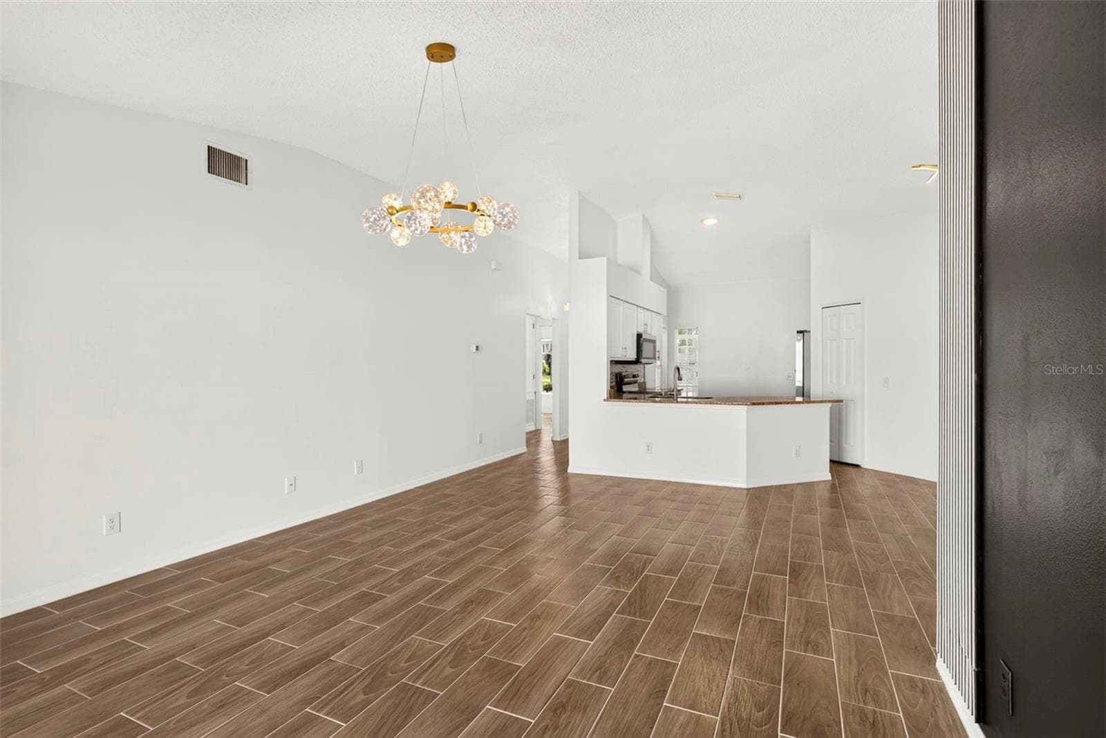 Single Family Residence at 12826 LONGCREST DR, RIVERVIEW, photo 13 of 57
