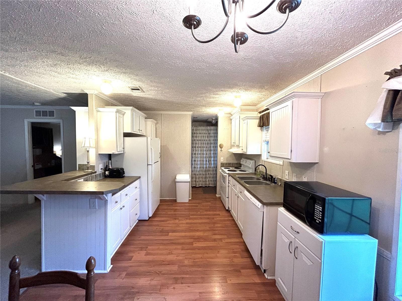 Manufactured Home at 13191 NE 9TH ST, WILLISTON, photo 15 of 21