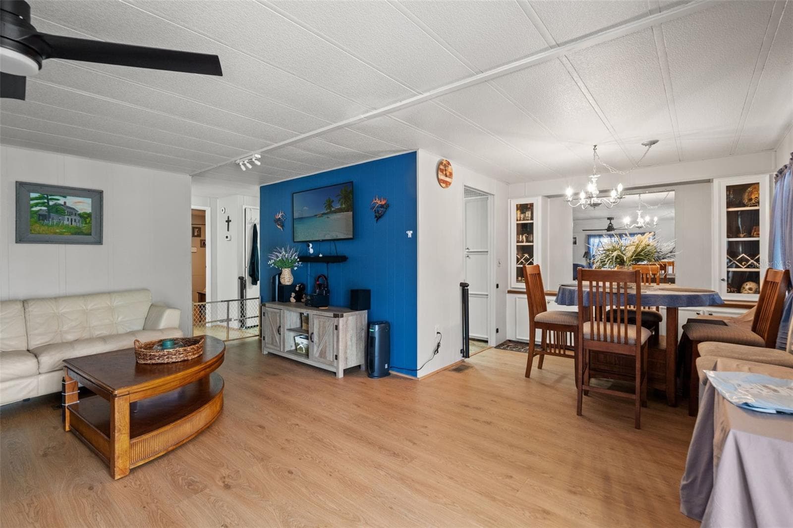 Manufactured Home at 7457 MONTROSE AVE, BROOKSVILLE, photo 6 of 22
