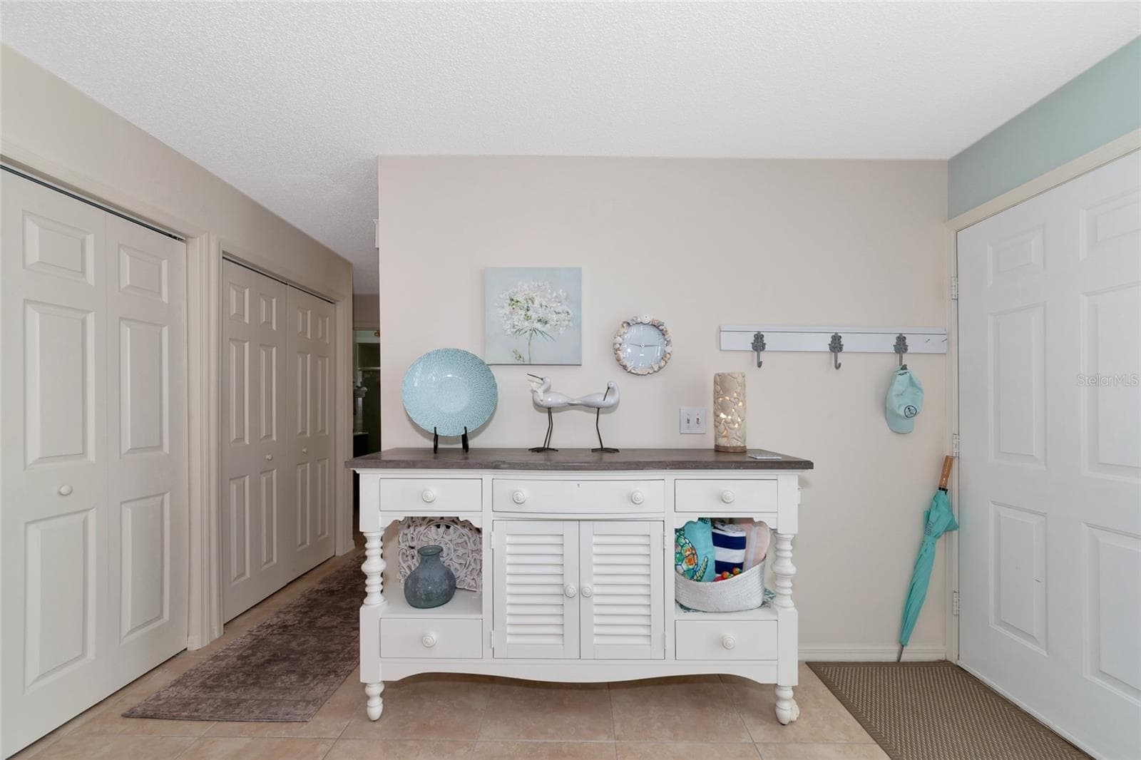 Condominium at 839 AUDUBON DR #839, BRADENTON, photo 5 of 57