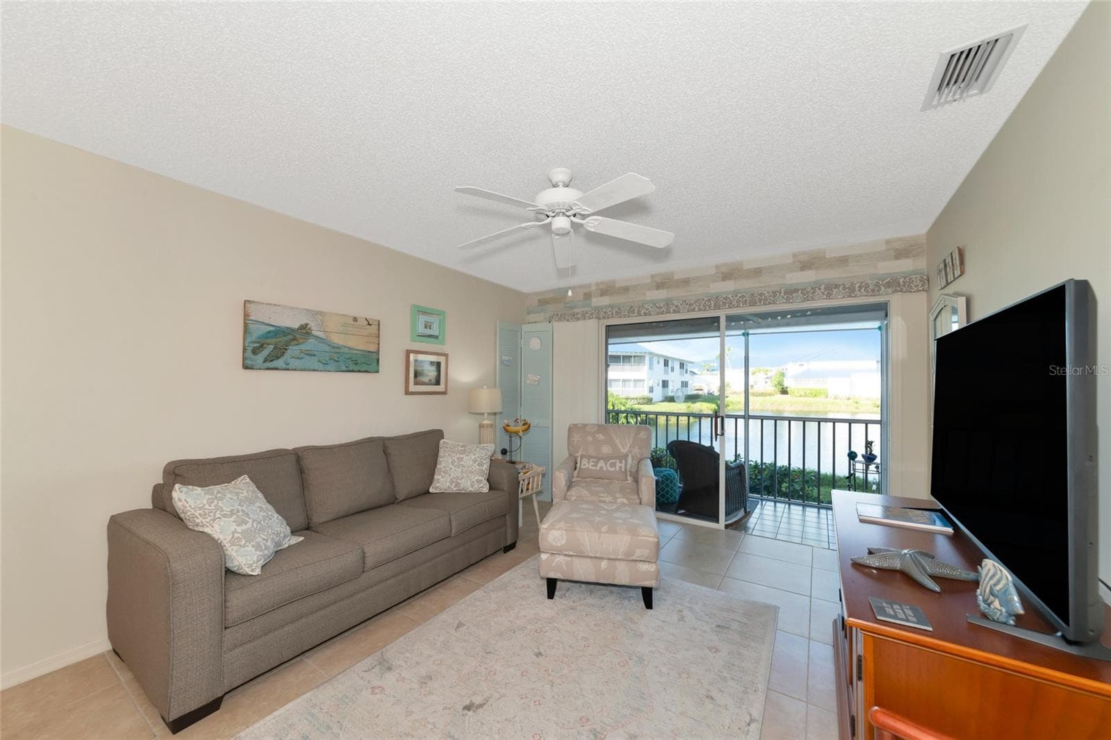 Condominium at 839 AUDUBON DR #839, BRADENTON, photo 12 of 57