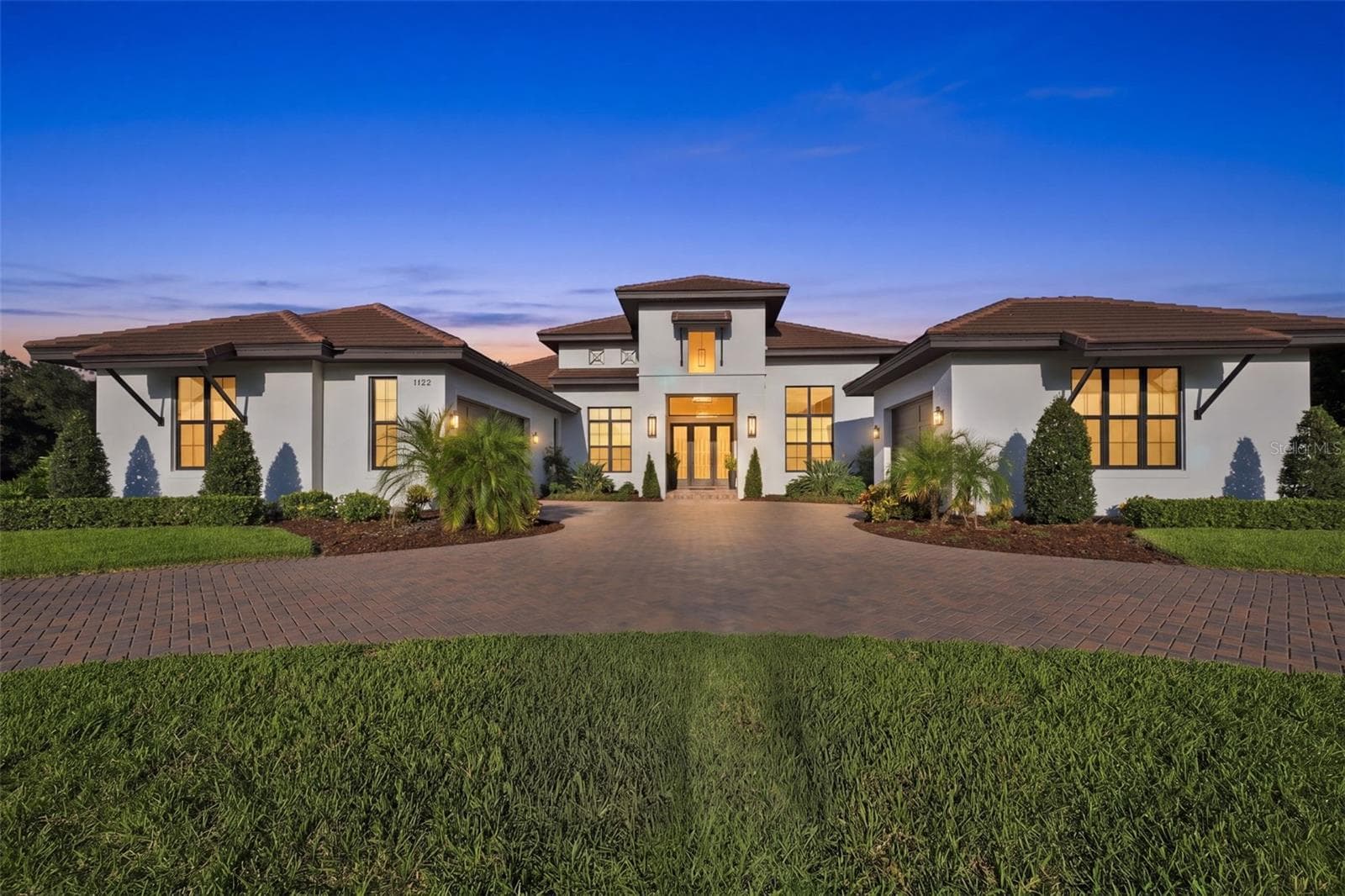 Single Family Residence at 1422 OAK MEADOW PT, NEW PORT RICHEY, photo 3 of 100