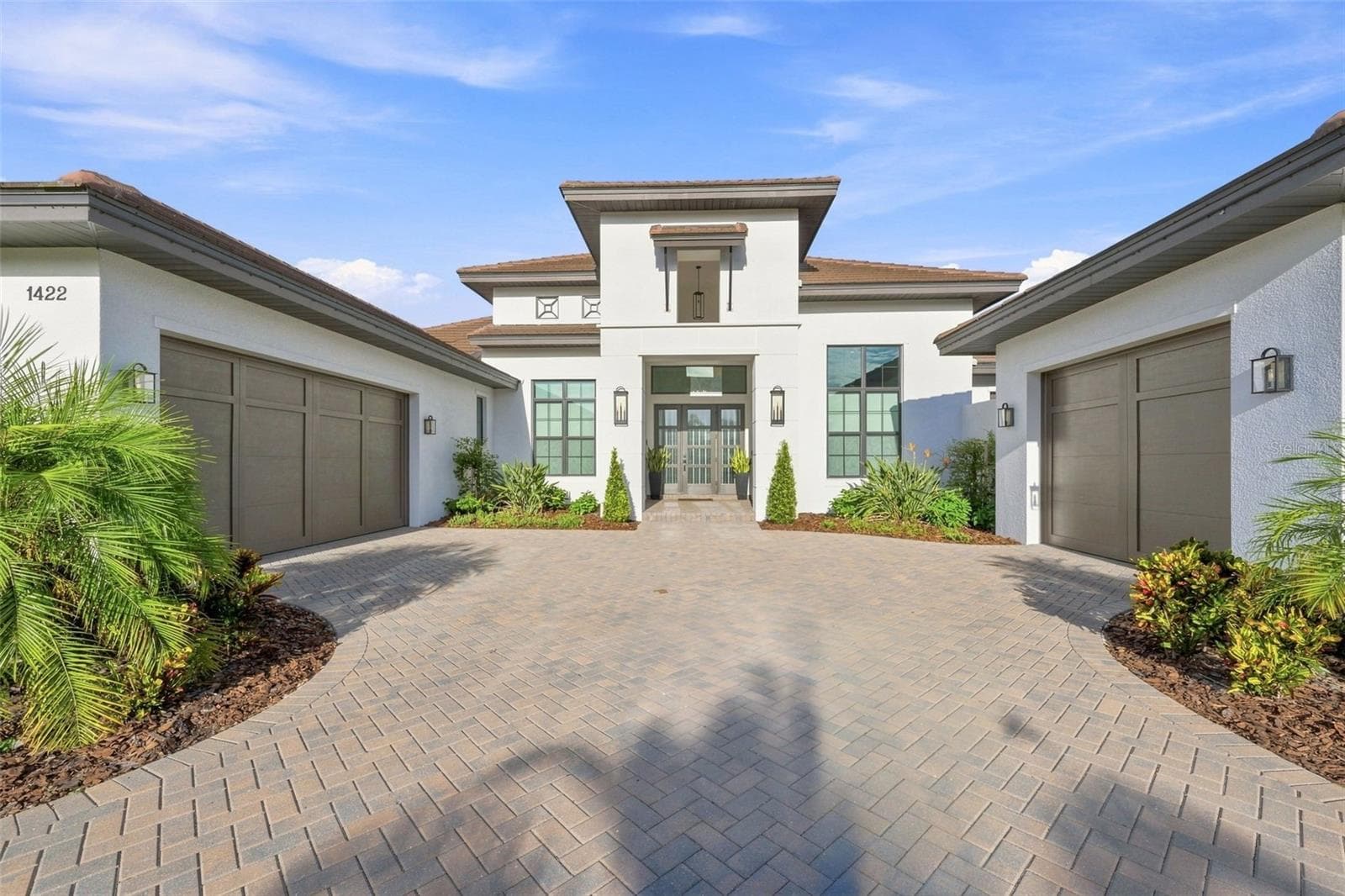 Single Family Residence at 1422 OAK MEADOW PT, NEW PORT RICHEY, photo 7 of 100