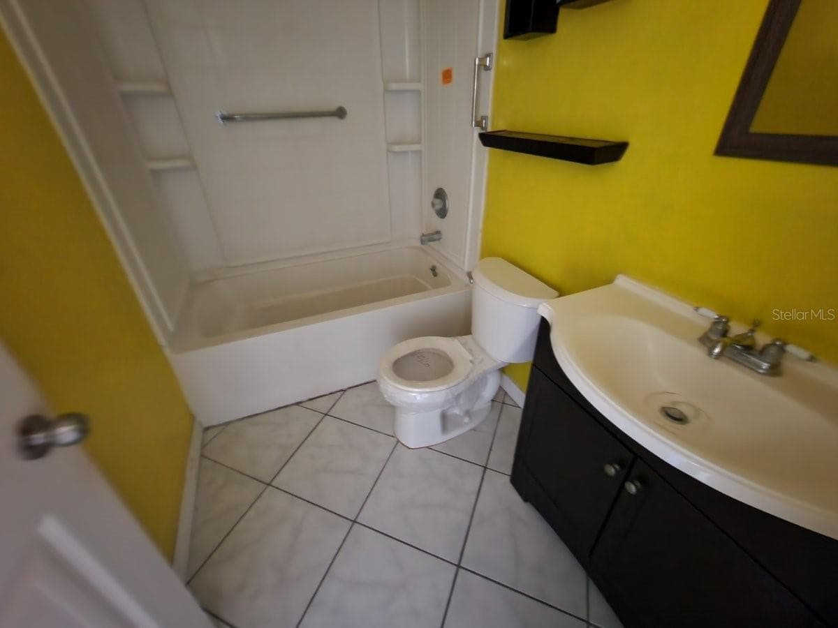 Bathroom - 2861 SE 18TH AVE, GAINESVILLE