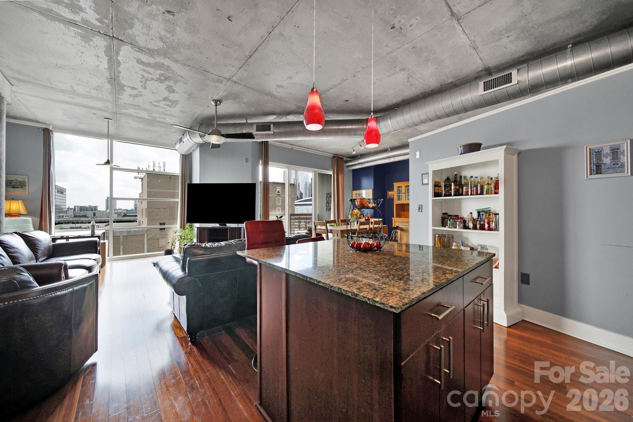 Condominium at 505 E 6th Street, Charlotte, photo 7 of 34