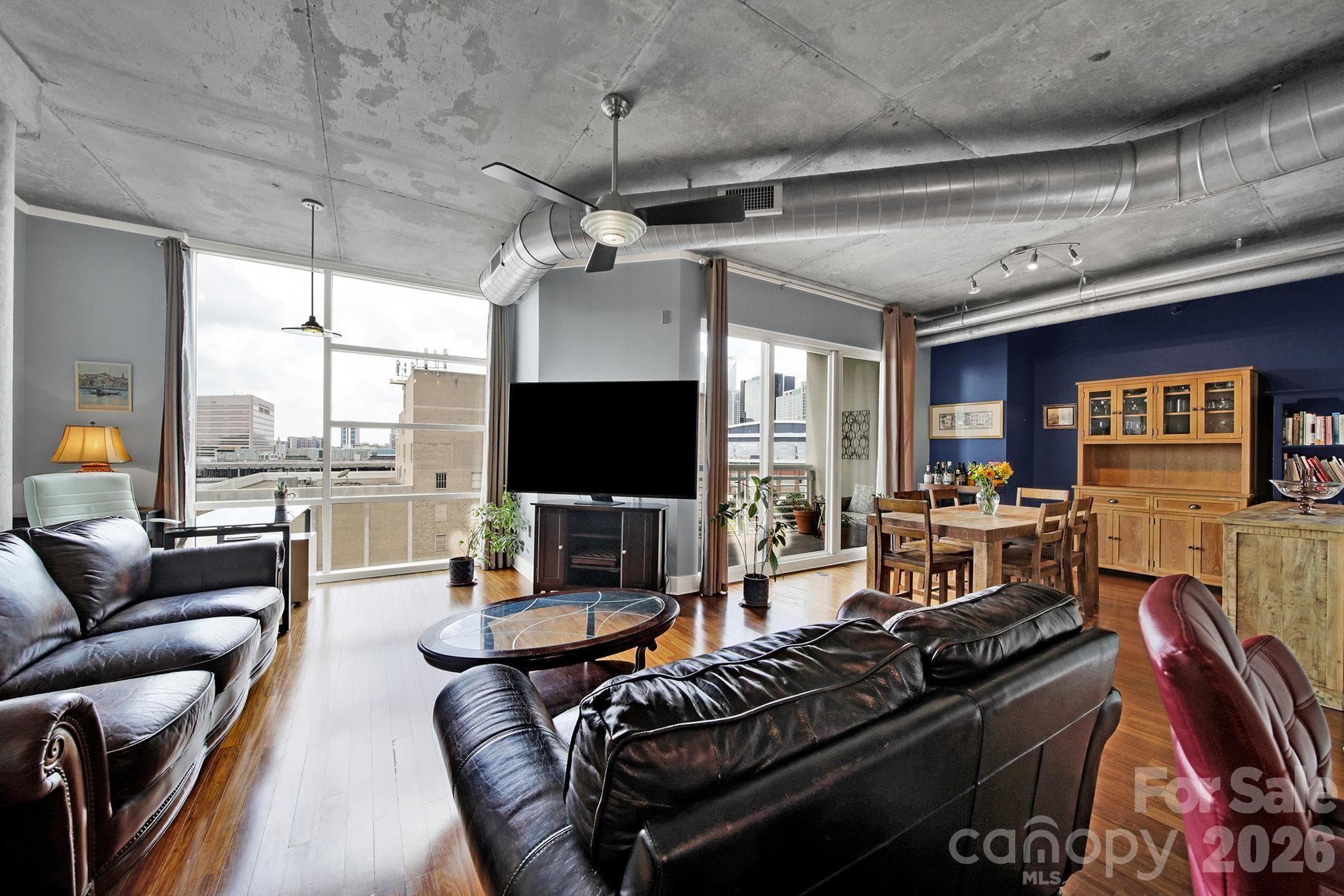 Condominium at 505 E 6th Street, Charlotte, photo 9 of 34
