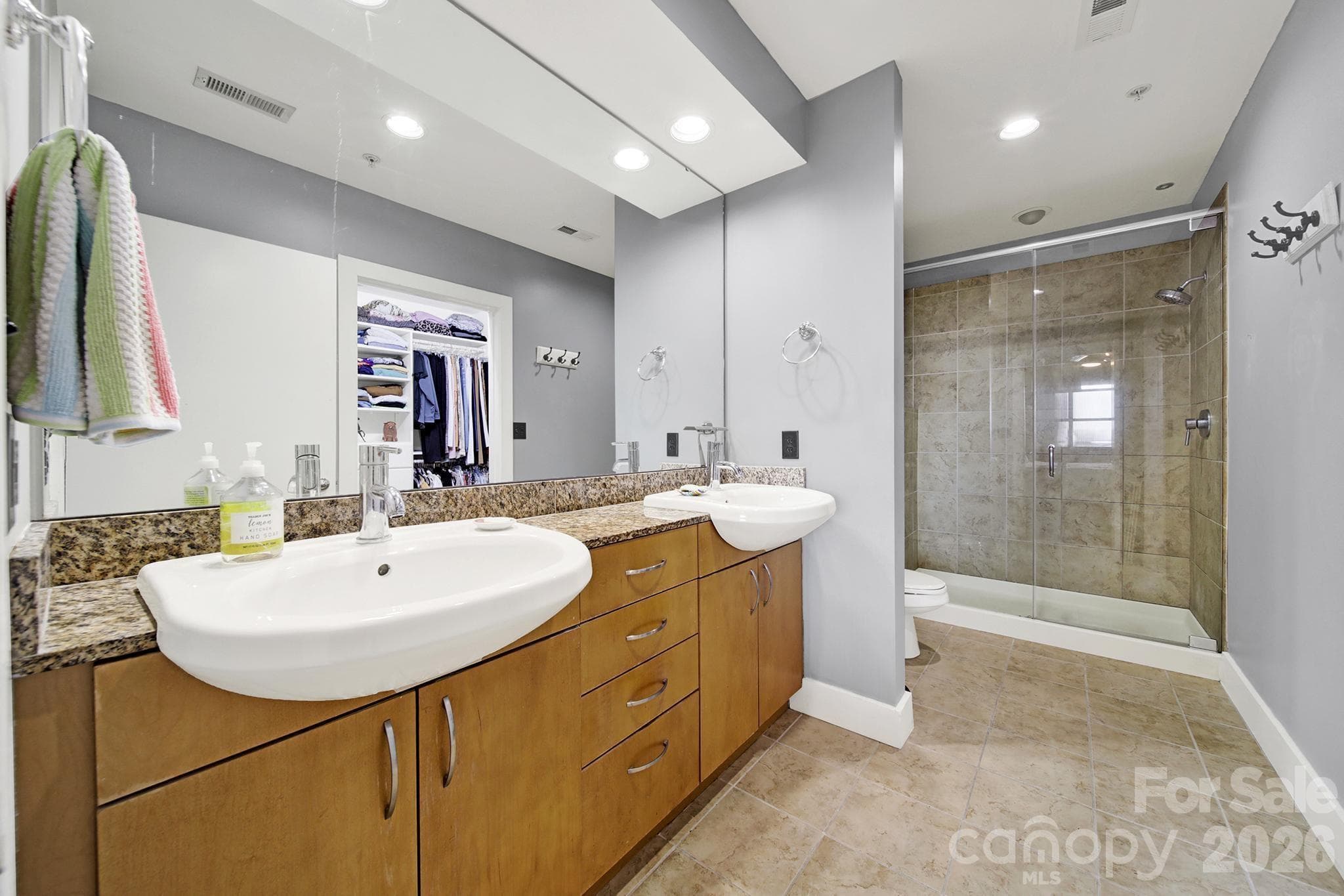 Condominium at 505 E 6th Street, Charlotte, photo 18 of 34