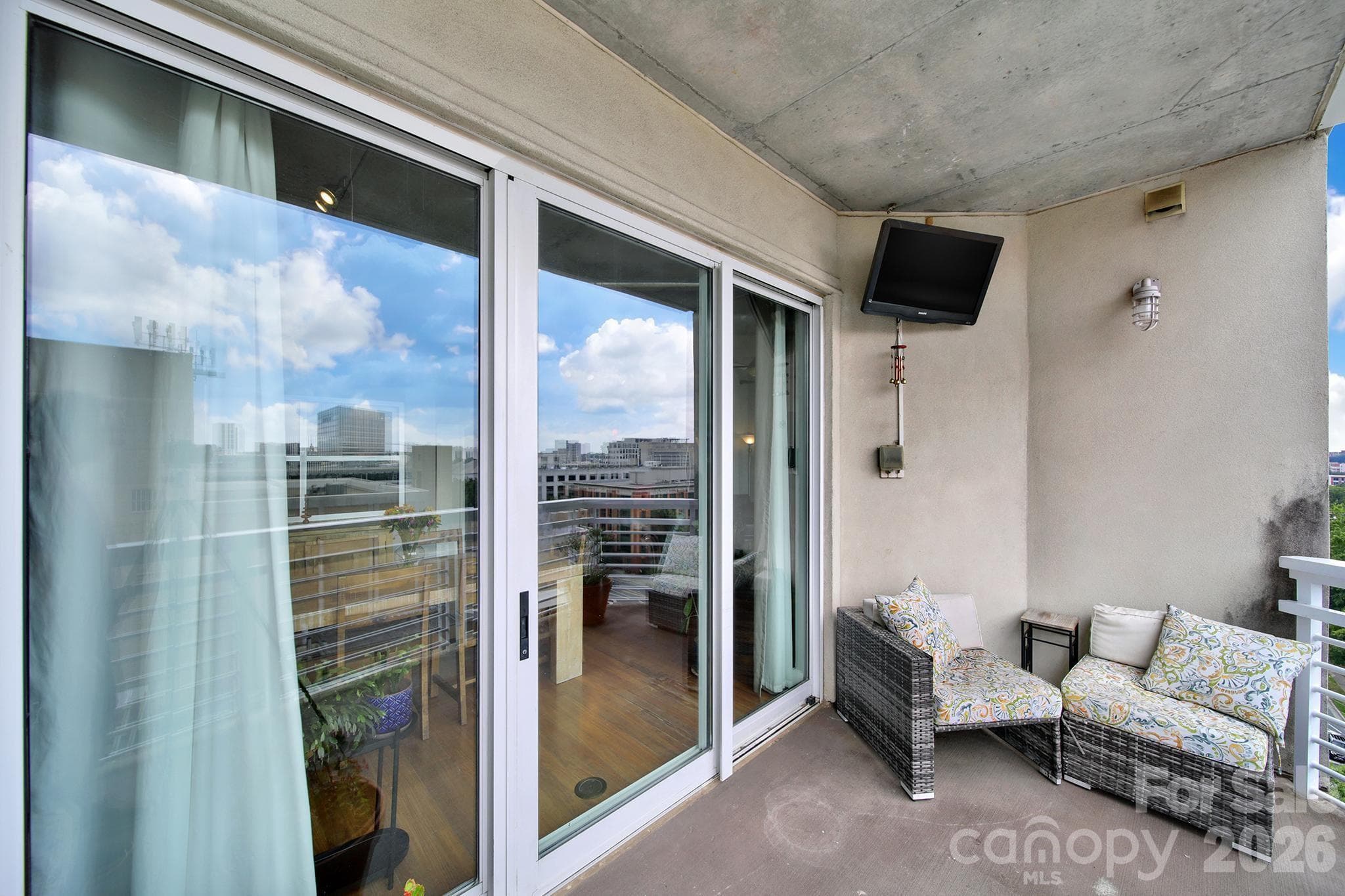 Condominium at 505 E 6th Street, Charlotte, photo 25 of 34