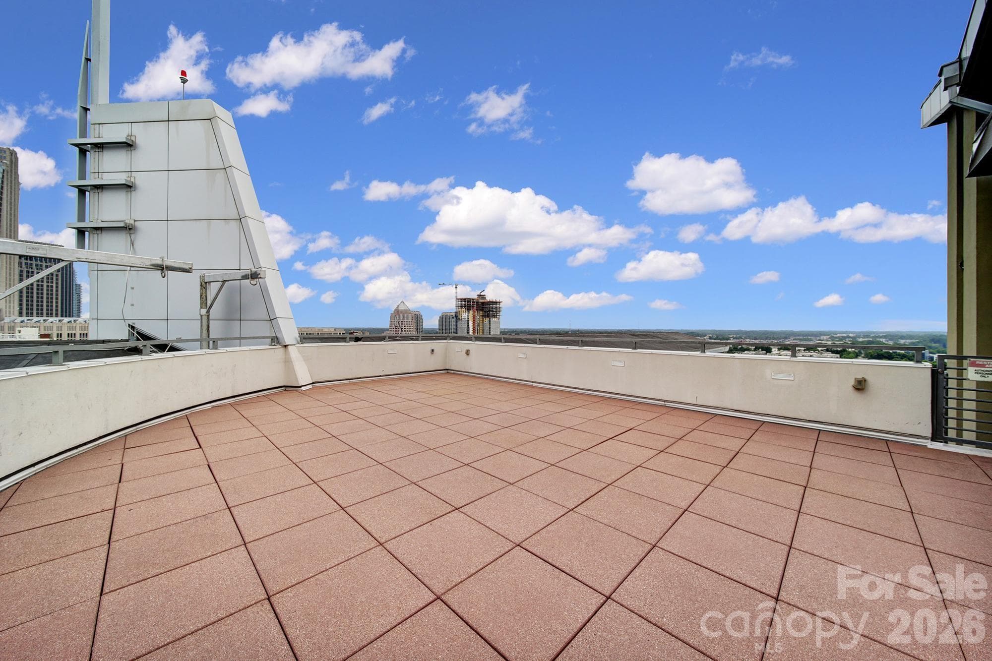 Condominium at 505 E 6th Street, Charlotte, photo 34 of 34
